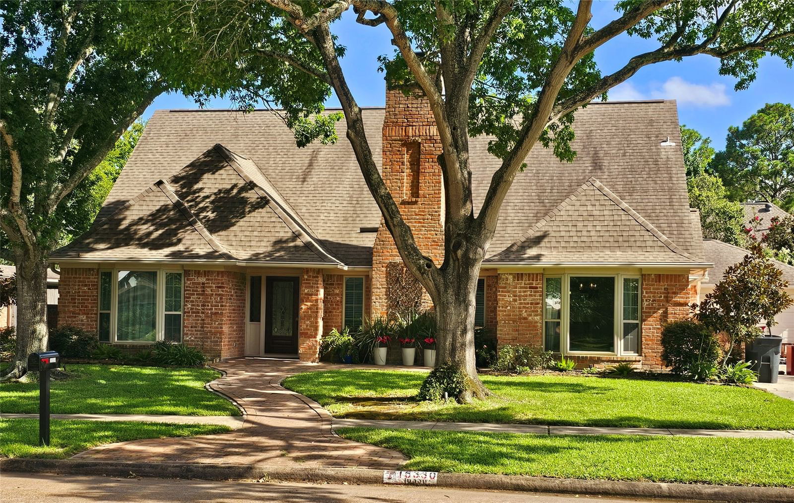 Real estate property located at 16330 Clearcrest, Harris, Brook Forest Sec 02, Houston, TX, US