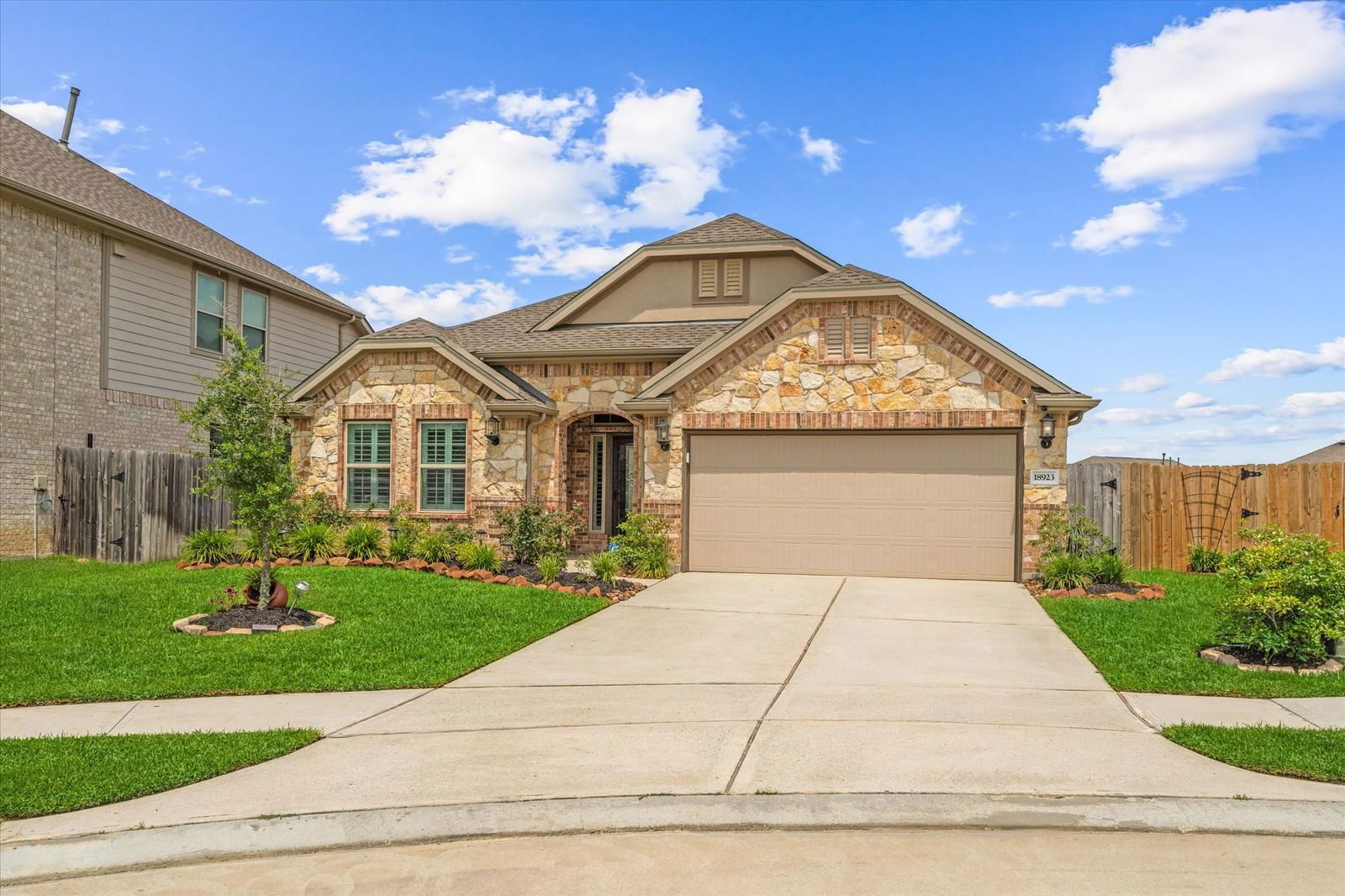 Real estate property located at 18923 Cedar Moss, Montgomery, Tavola 14, New Caney, TX, US