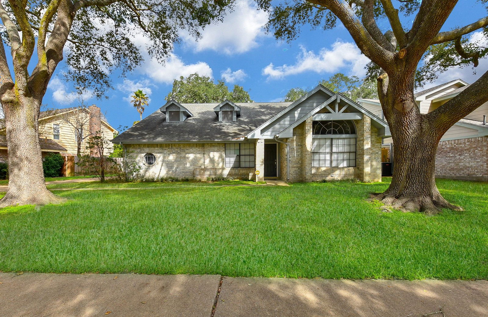 Real estate property located at 15618 Four Season, Harris, Houston, TX, US