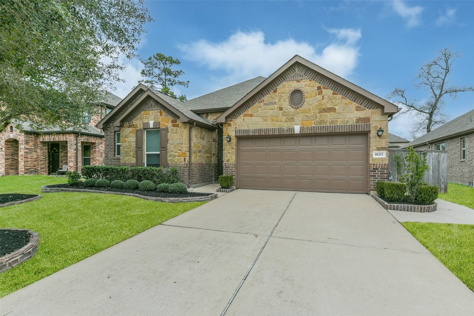 Real estate property located at 10211 Peeble Trail, Harris, Villages/Tour 18, Humble, TX, US