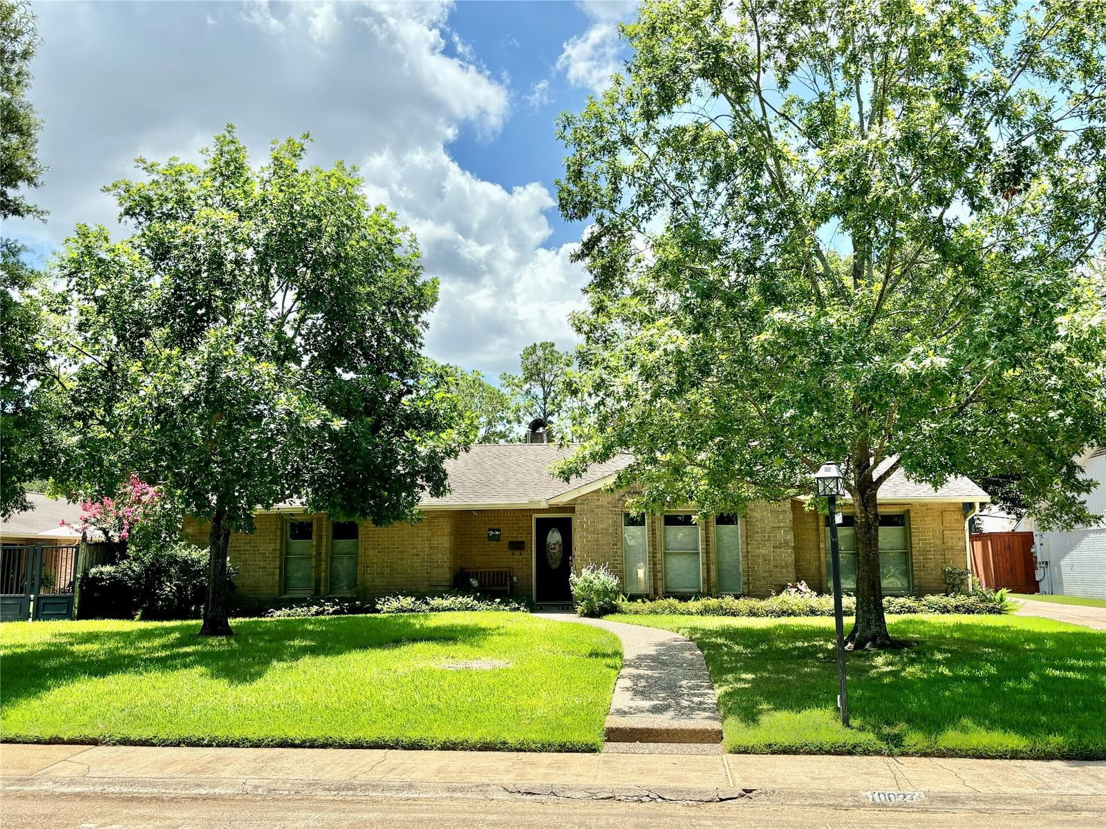 Real estate property located at 10027 Longmont, Harris, Briargrove Park, Houston, TX, US