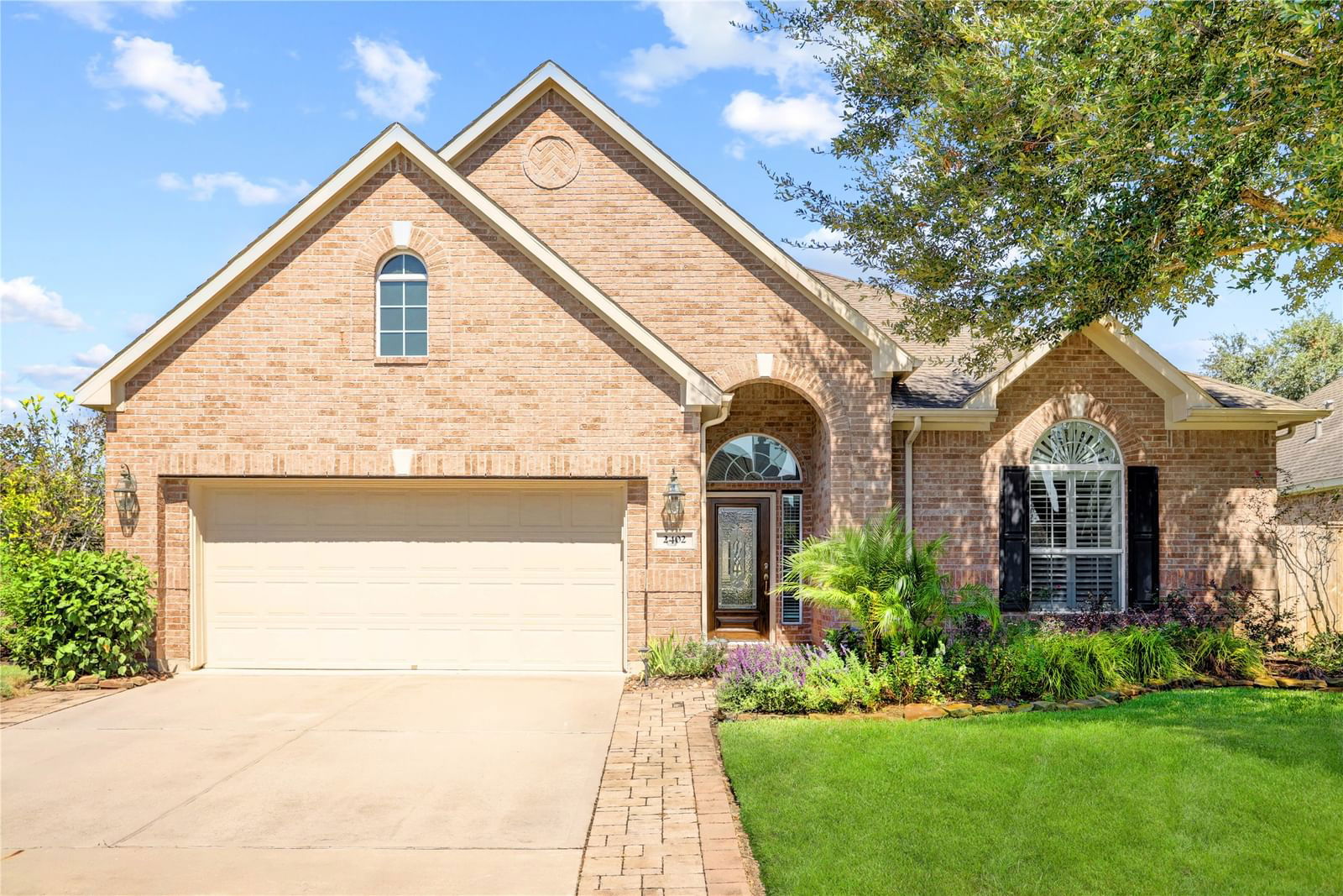 Real estate property located at 2402 Tuschman, Harris, Bellavita/Green Tee, Pearland, TX, US