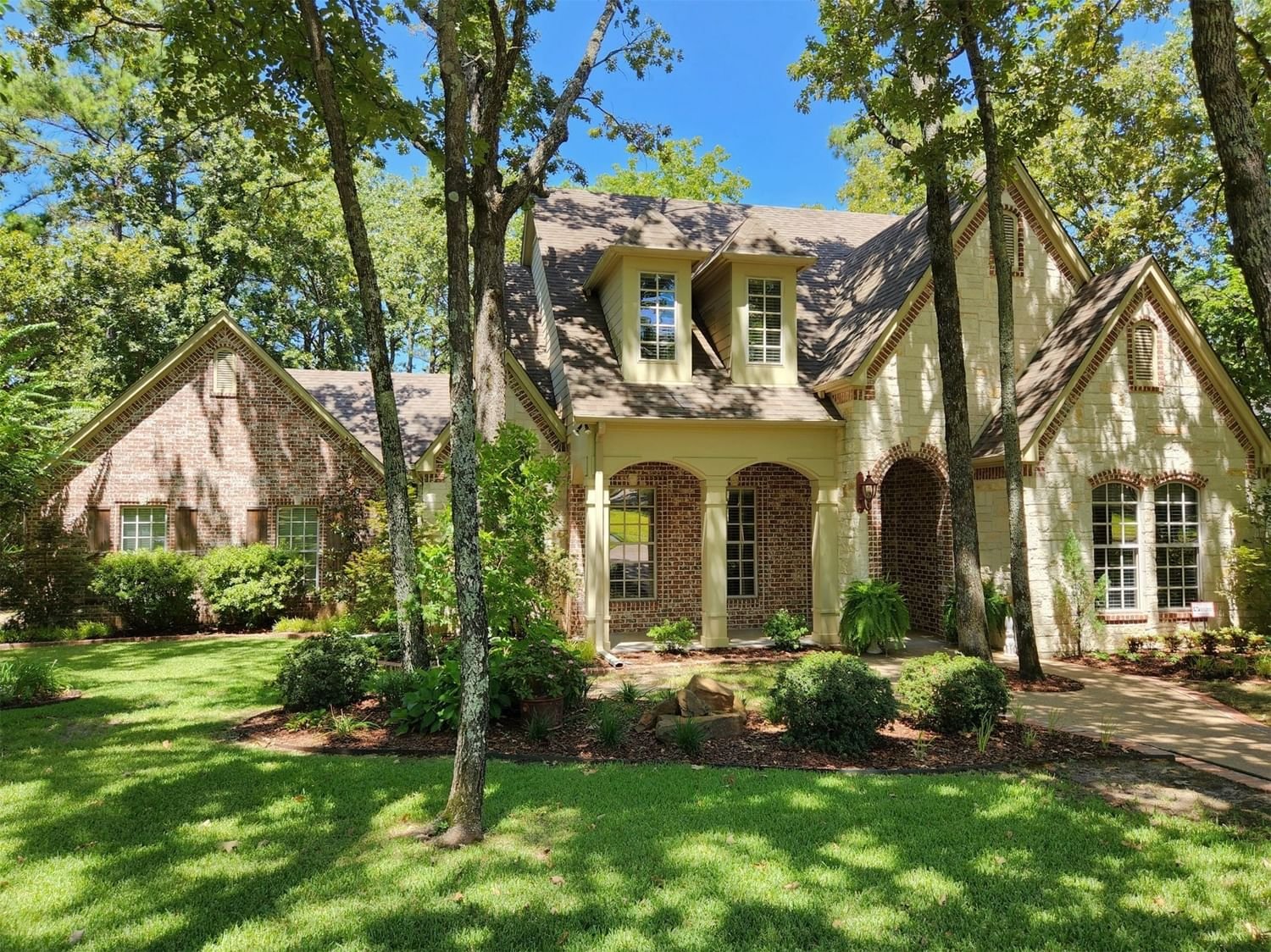 Real estate property located at 1940 Stonehill, Smith, Stonegate Add, Tyler, TX, US