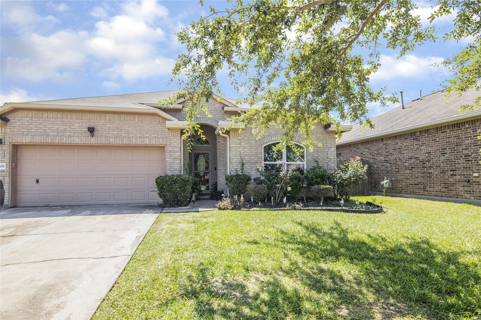 Real estate property located at 3109 Lone Trail Dr, Galveston, Texas City, TX, US