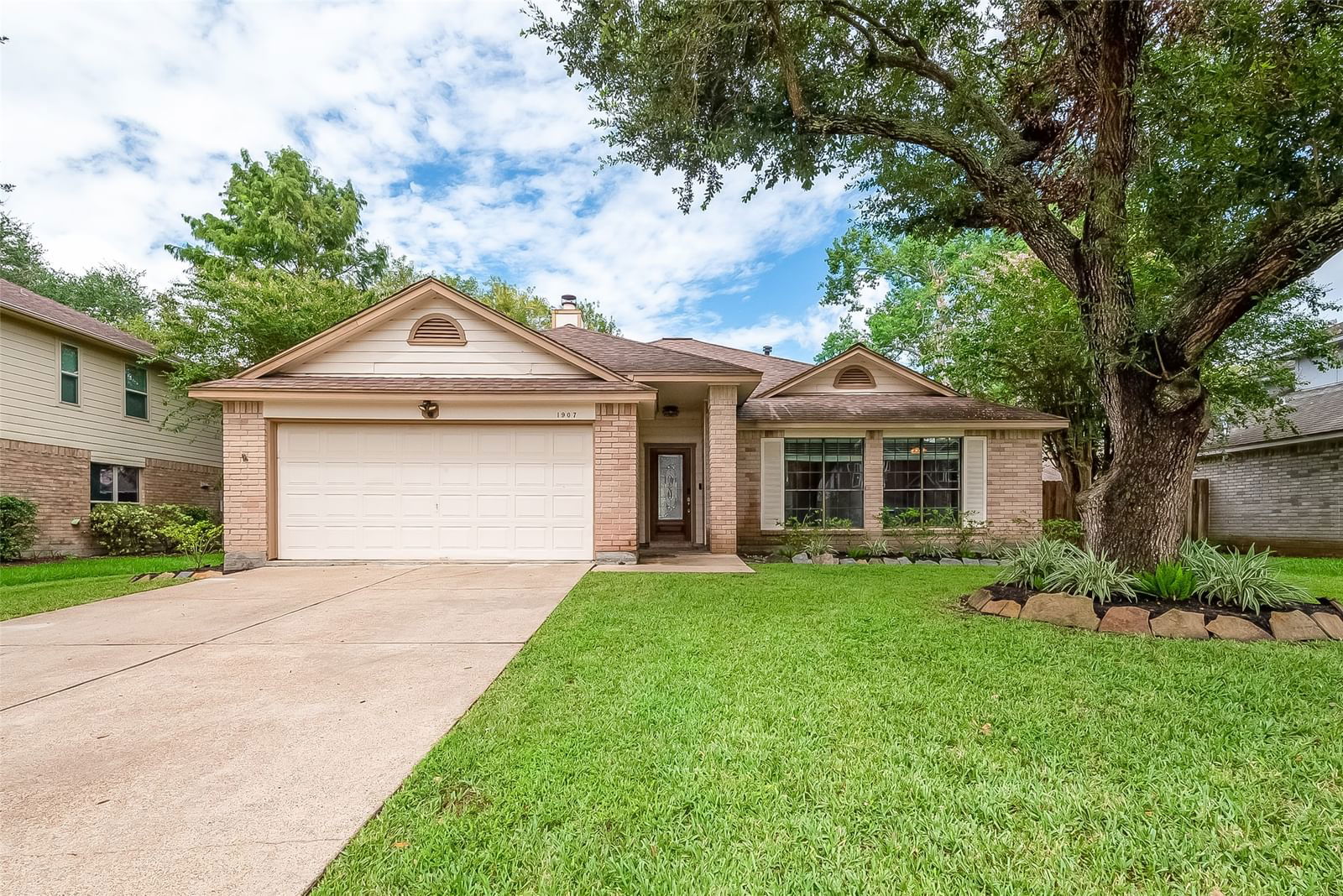 Real estate property located at 1907 Coronado, Galveston, Mission Estates, Friendswood, TX, US