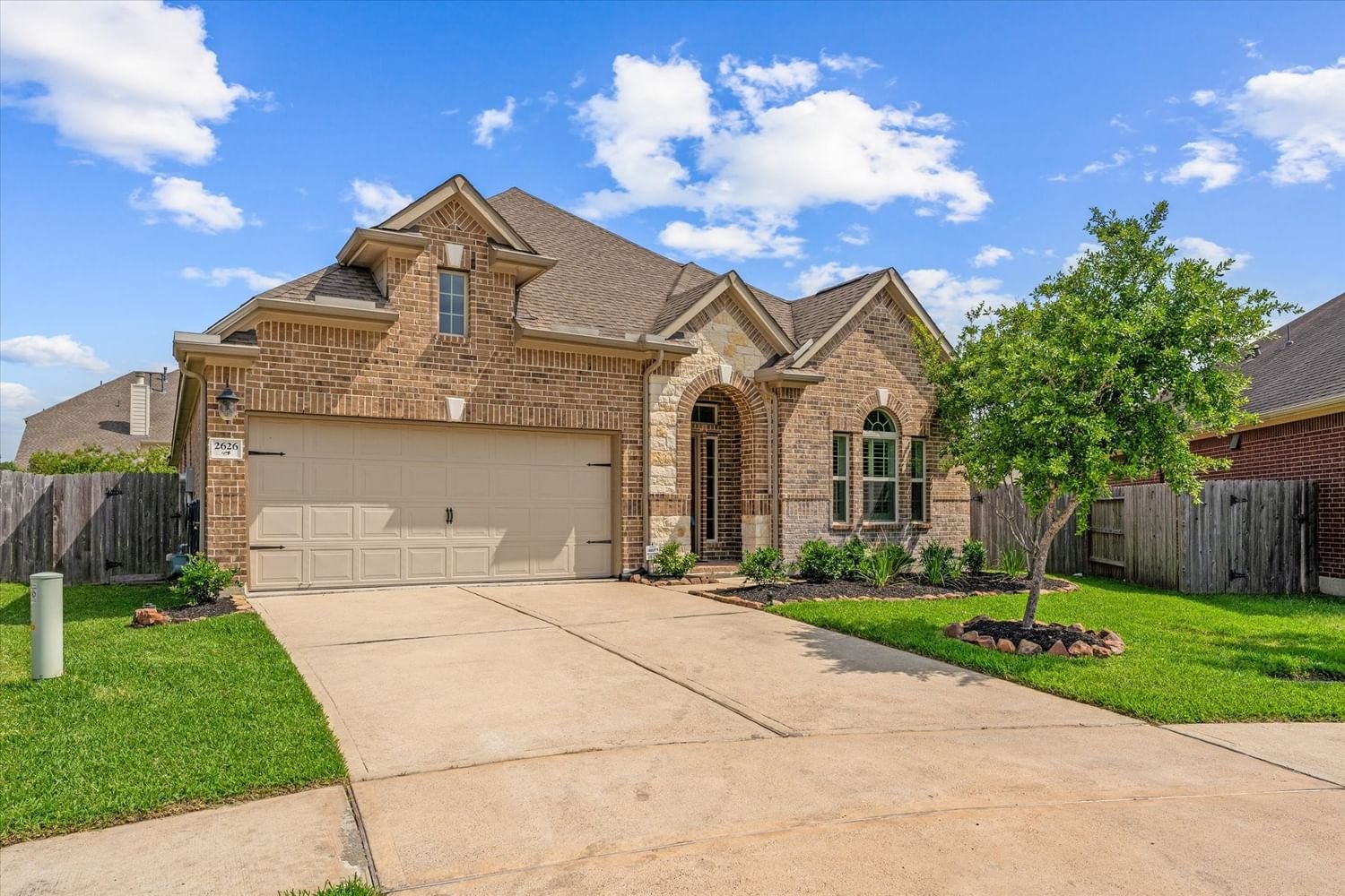 Real estate property located at 2626 Forest Cove, Montgomery, Meadows At Imperial Oaks, Conroe, TX, US