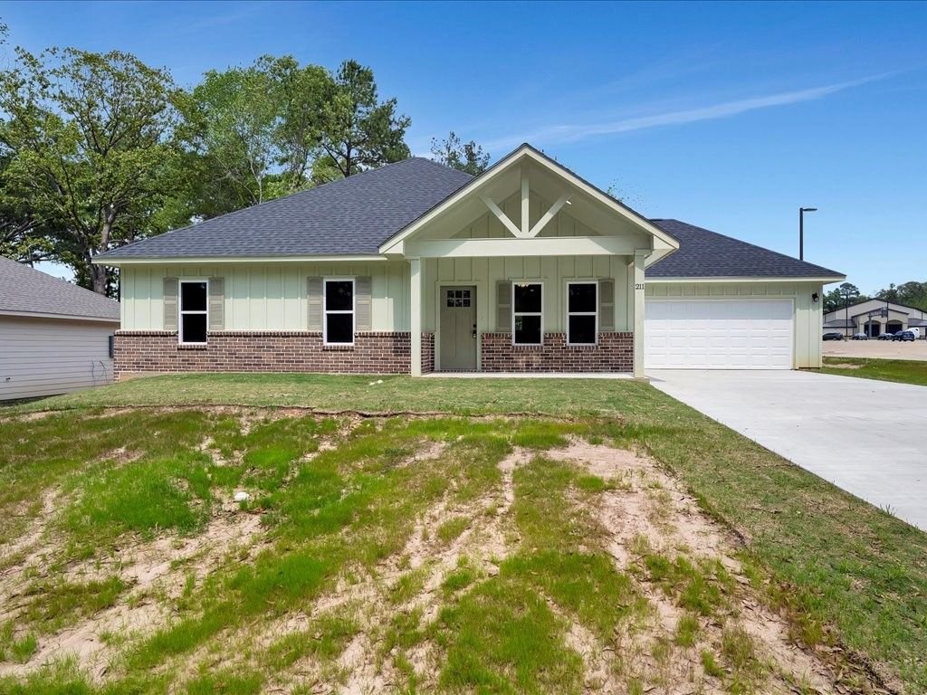 Real estate property located at 211 Sybil, Angelina, Lufkin, TX, US