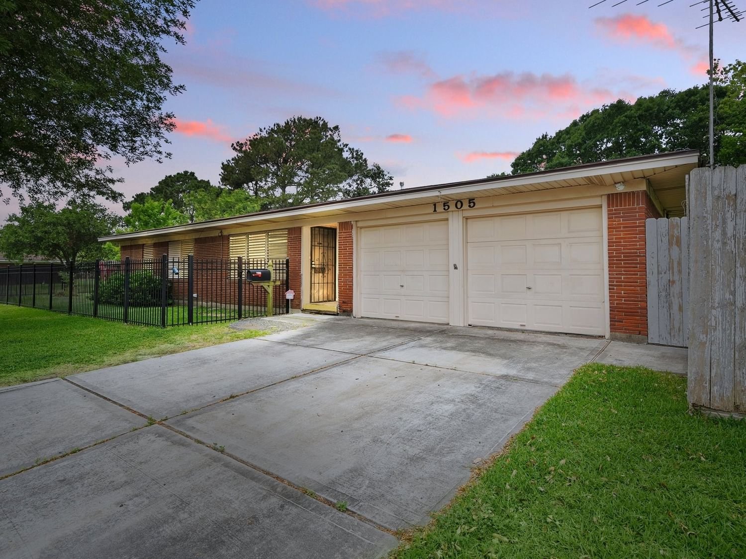 Real estate property located at 1505 19th, Galveston, Westview, Texas City, TX, US