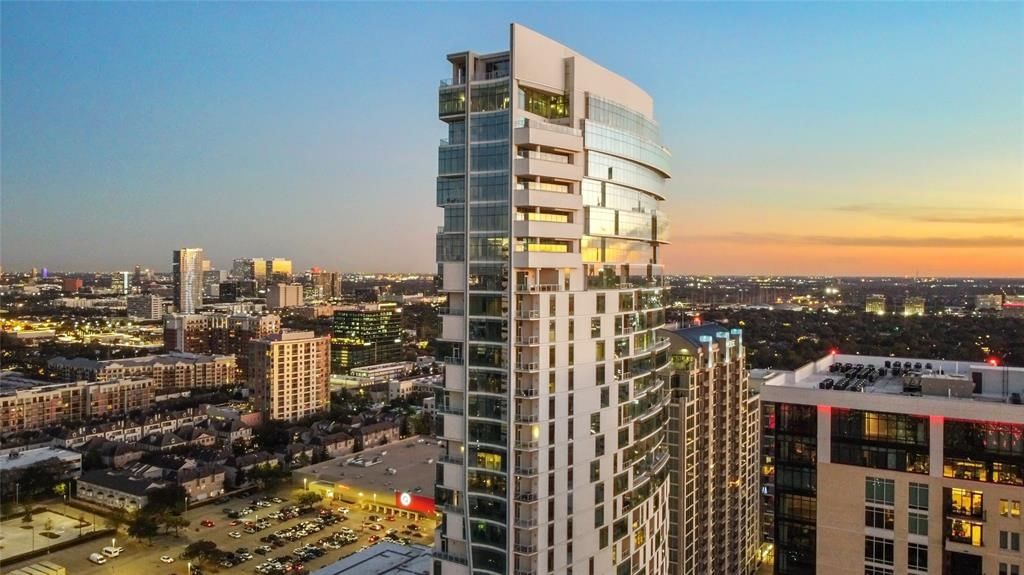 Real estate property located at 4521 San Felipe #2303, Harris, Arabella Condos, Houston, TX, US