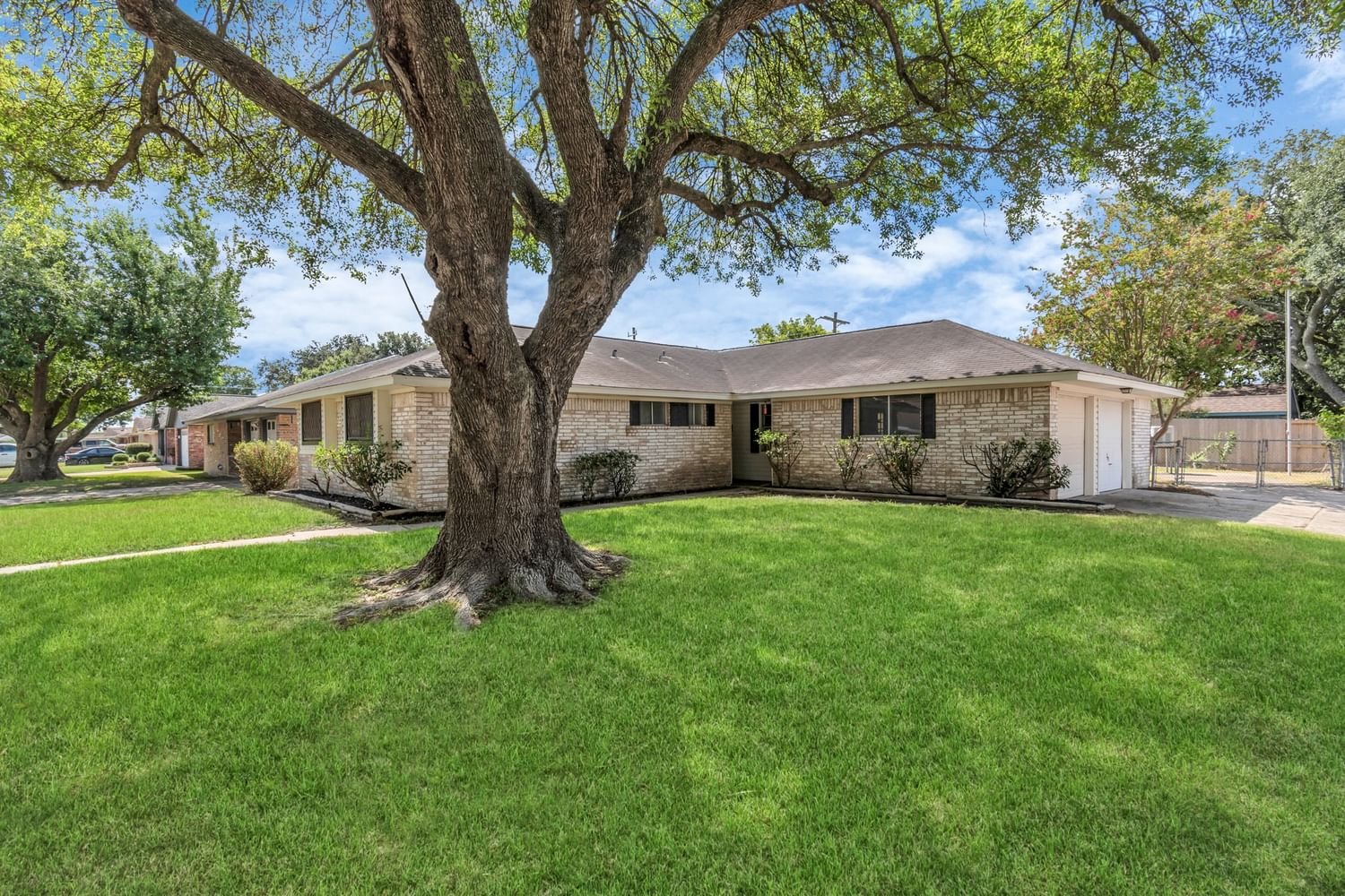Real estate property located at 1101 Dartmouth, Harris, College Park Sec 03, Deer Park, TX, US