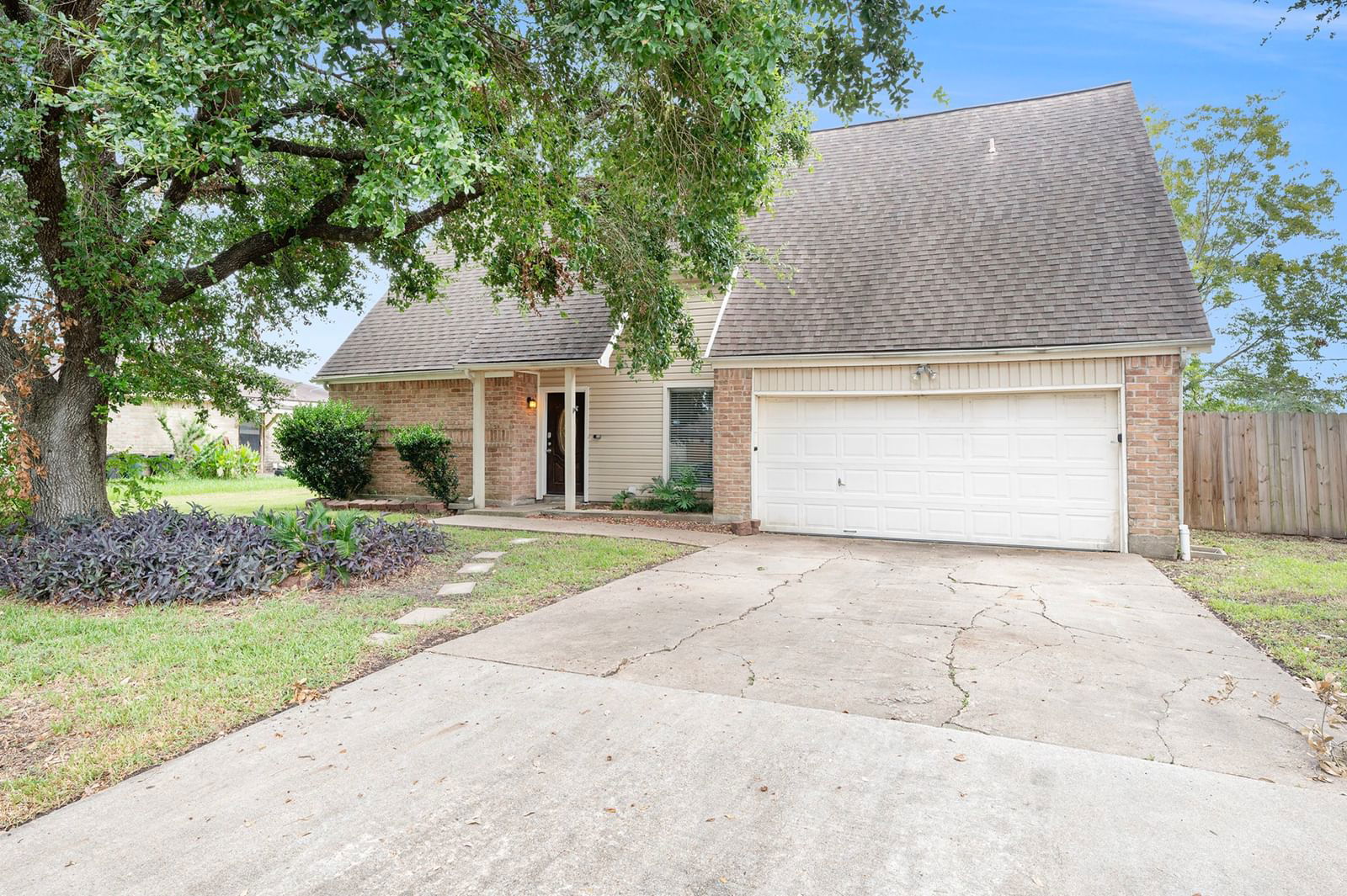 Real estate property located at 12919 Venice, Fort Bend, Vaccaro Manor Sec 6, Stafford, TX, US