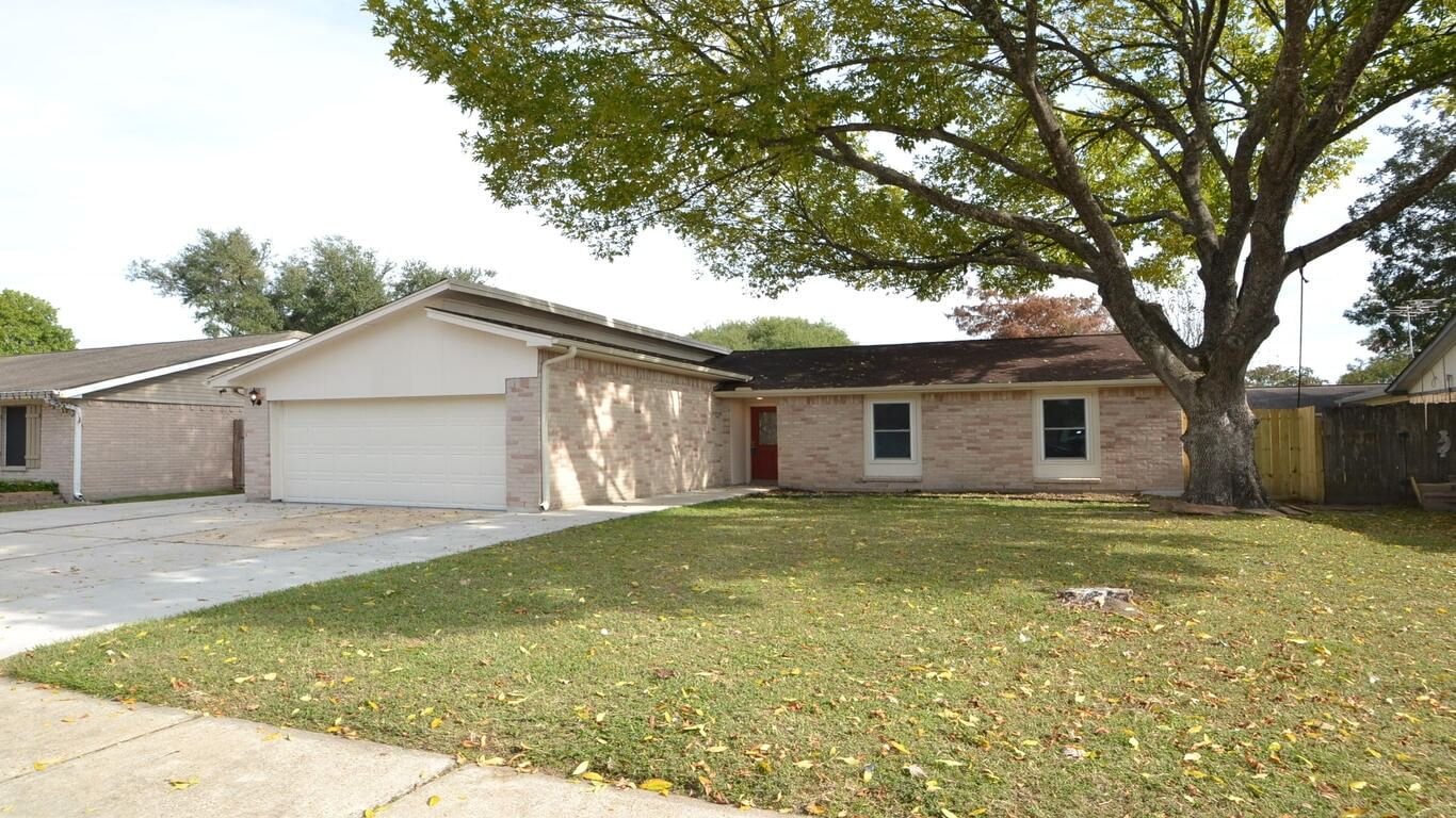 Real estate property located at 4010 Bluebonnet, Harris, Meadow Village, Deer Park, TX, US
