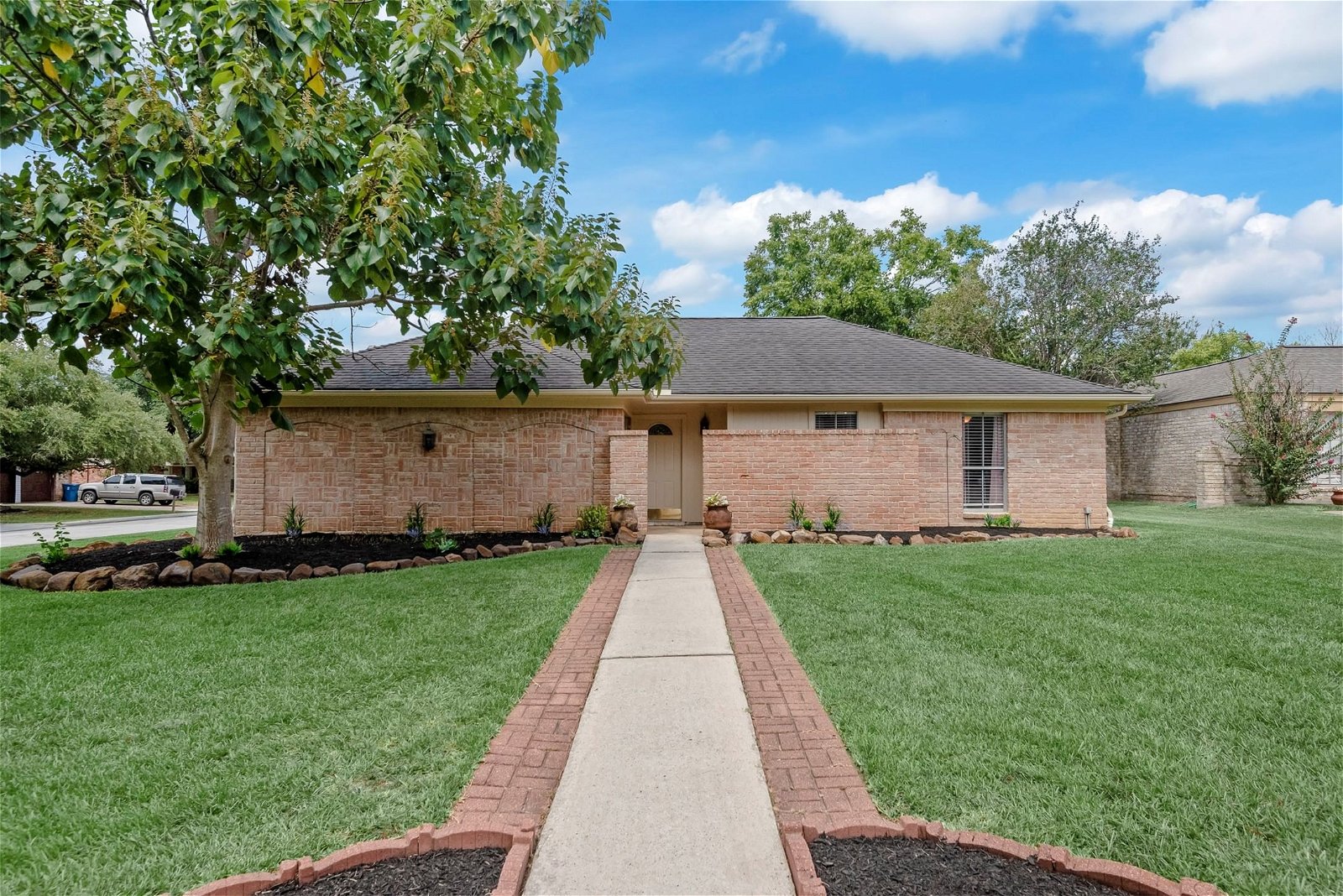 Real estate property located at 22938 Green Bark, Harris, Tomball, TX, US