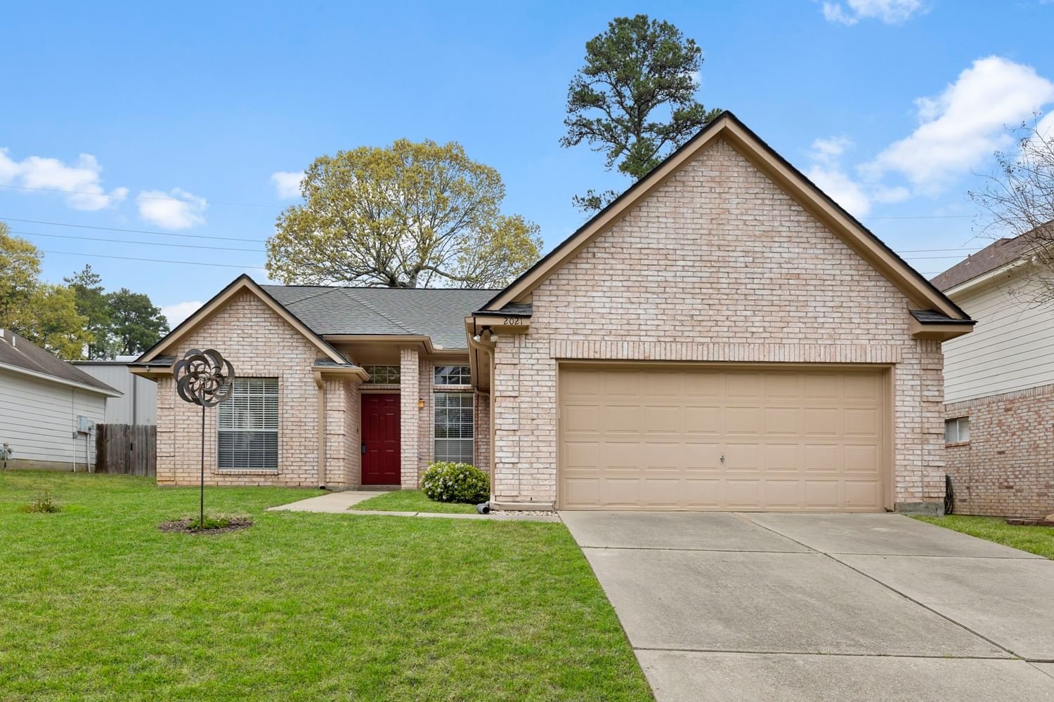 Real estate property located at 2021 Northampton, Montgomery, Robinwood, Conroe, TX, US