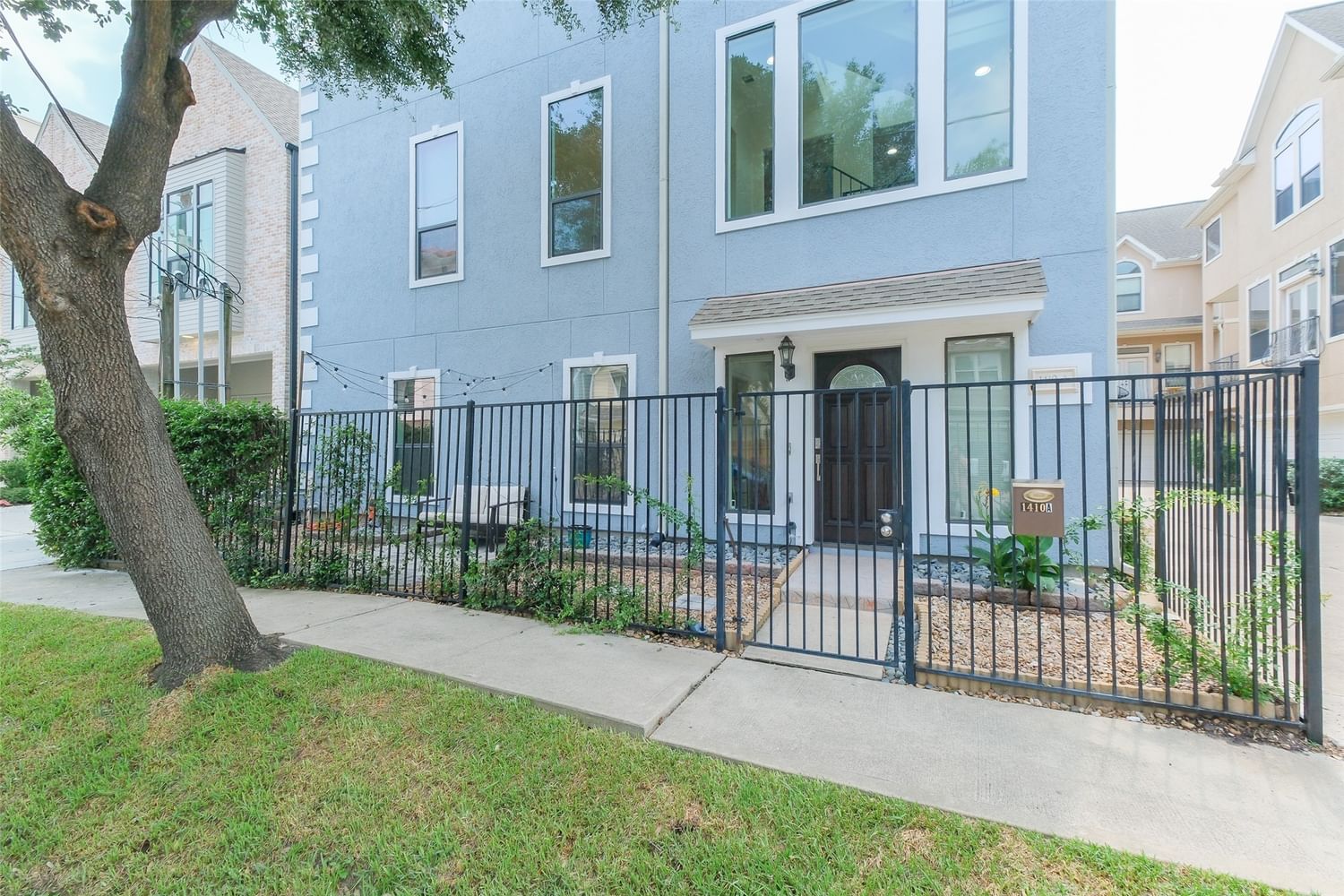 Real estate property located at 1410 Malone A, Harris, Woodcrest Square, Houston, TX, US