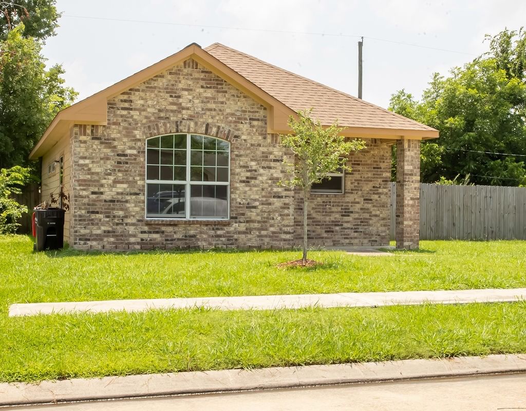 Real estate property located at 1809 Superior, Harris, Central Heights Sec 02, Baytown, TX, US