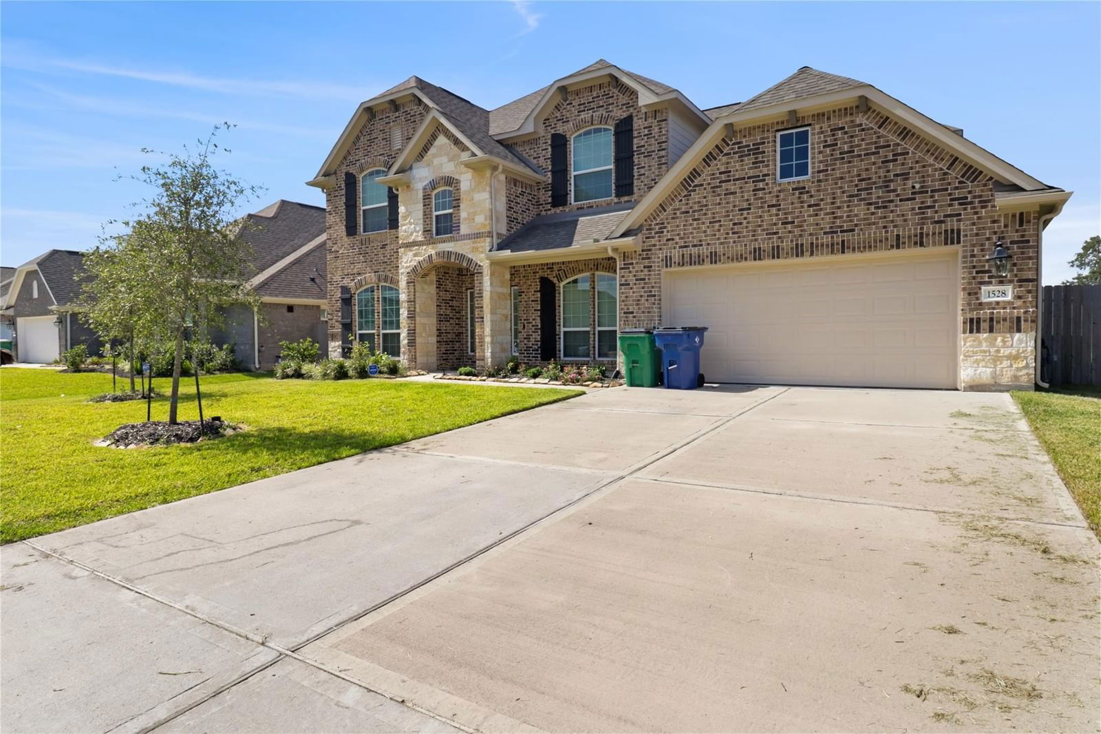 Real estate property located at 1528 Blue Bonnet, Brazoria, Heritage Park Sec 2 A0318 T S, Angleton, TX, US