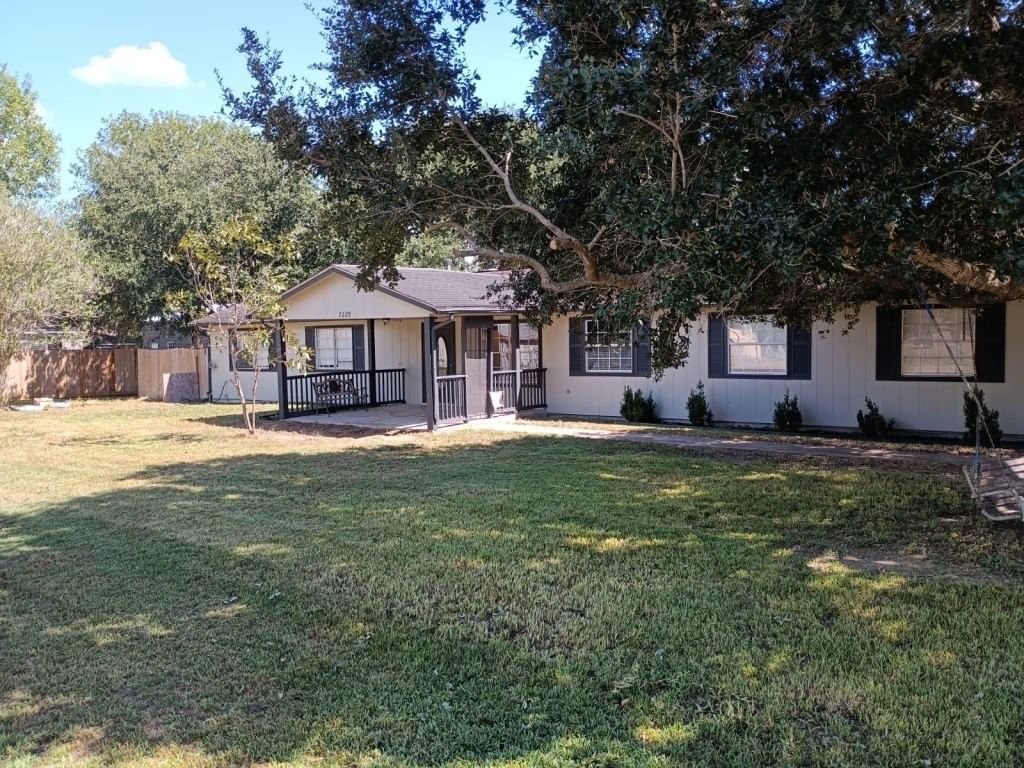 Real estate property located at 7225 Avenue C, Fort Bend, Beasley, Beasley, TX, US