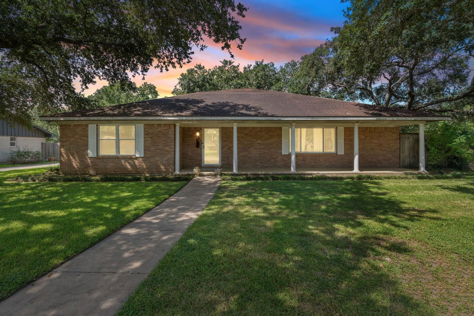 Real estate property located at 617 Melody, Colorado, Meadowbrk, Eagle Lake, TX, US