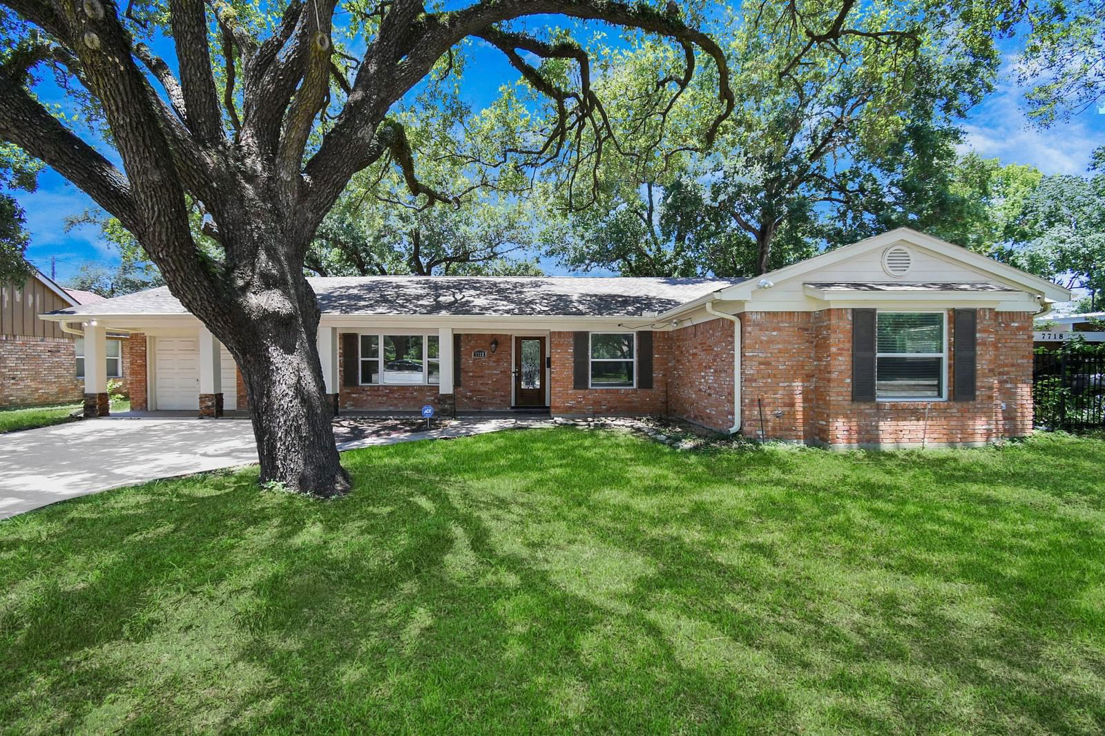 Real estate property located at 7722 Richmond Avenue, Harris, BRIARMEADOW, Houston, TX, US