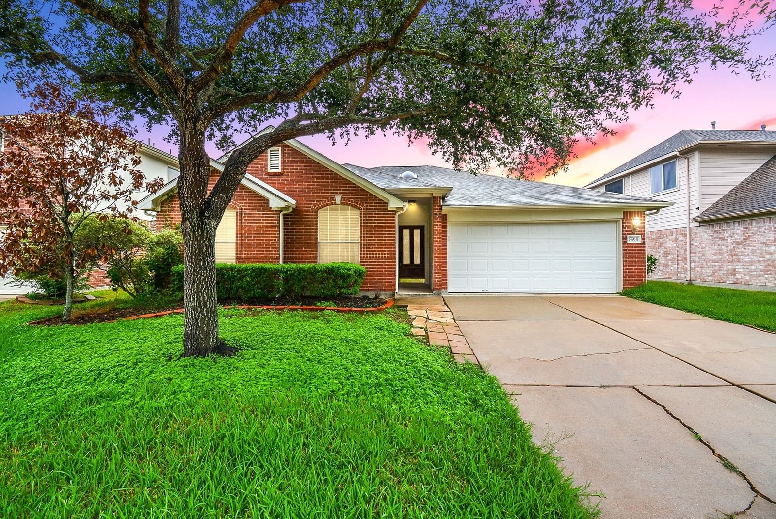 Real estate property located at 4931 Sentry Woods, Brazoria, Pearland, TX, US