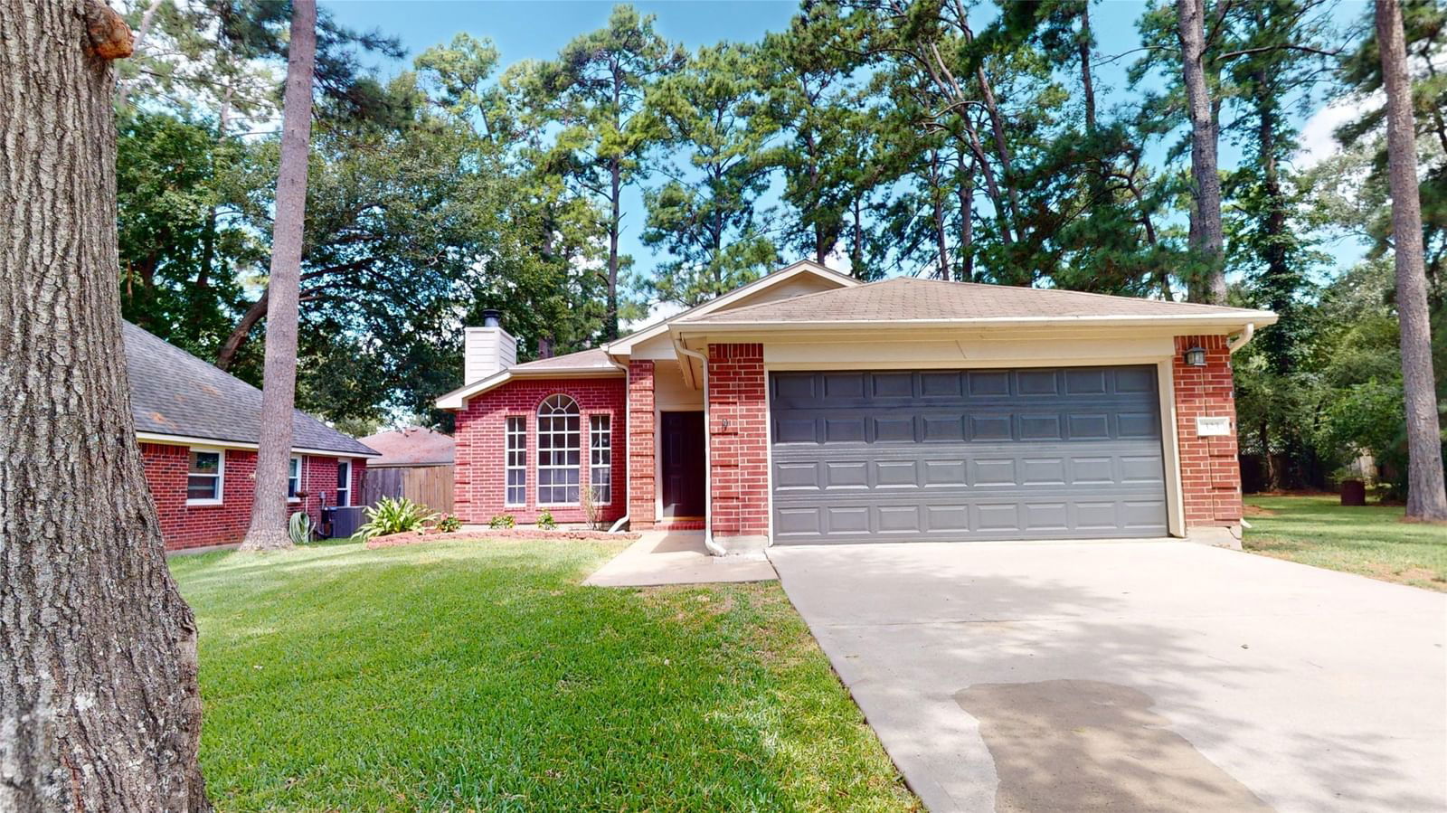 Real estate property located at 323 Paradise, Montgomery, Cape Conroe 02, Montgomery, TX, US