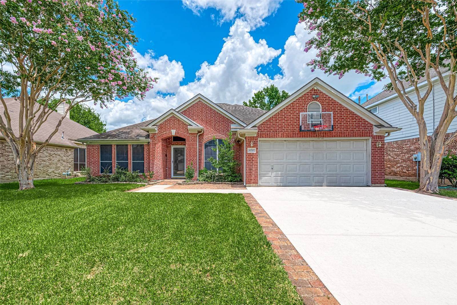 Real estate property located at 11727 Cobblestone Point, Fort Bend, Oak Lake Estates Sec 3, Sugar Land, TX, US