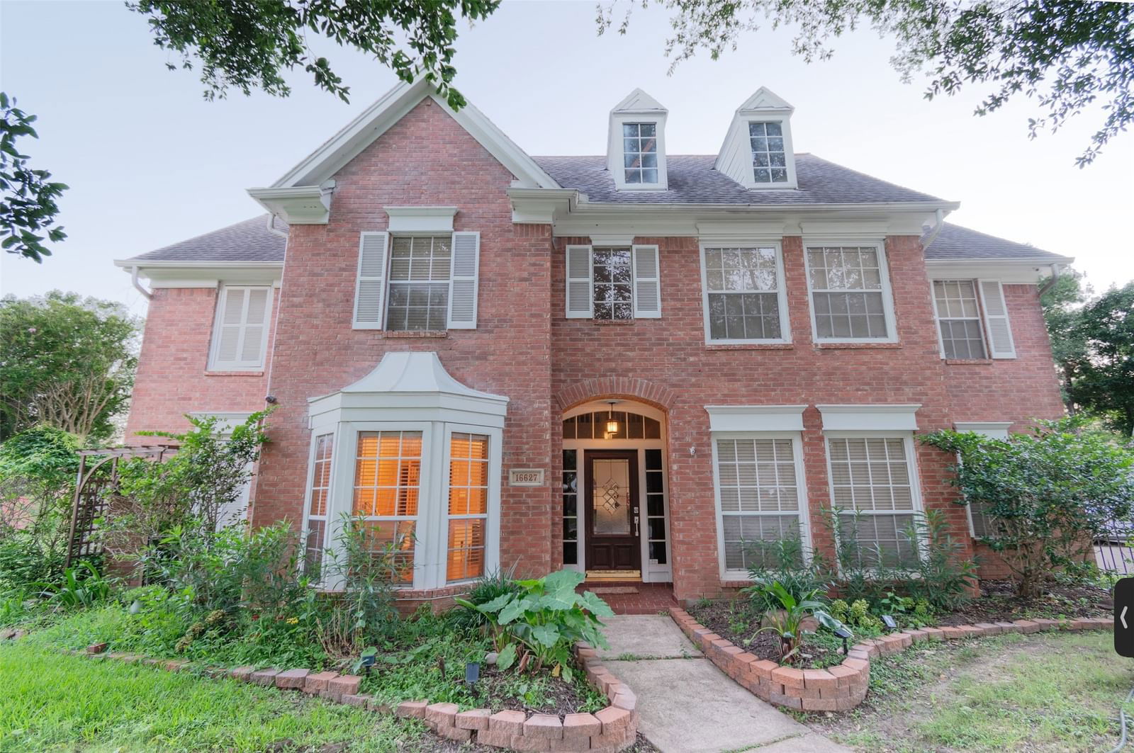 Real estate property located at 16627 Town Lake Ct, Harris, Brookwood, Houston, TX, US