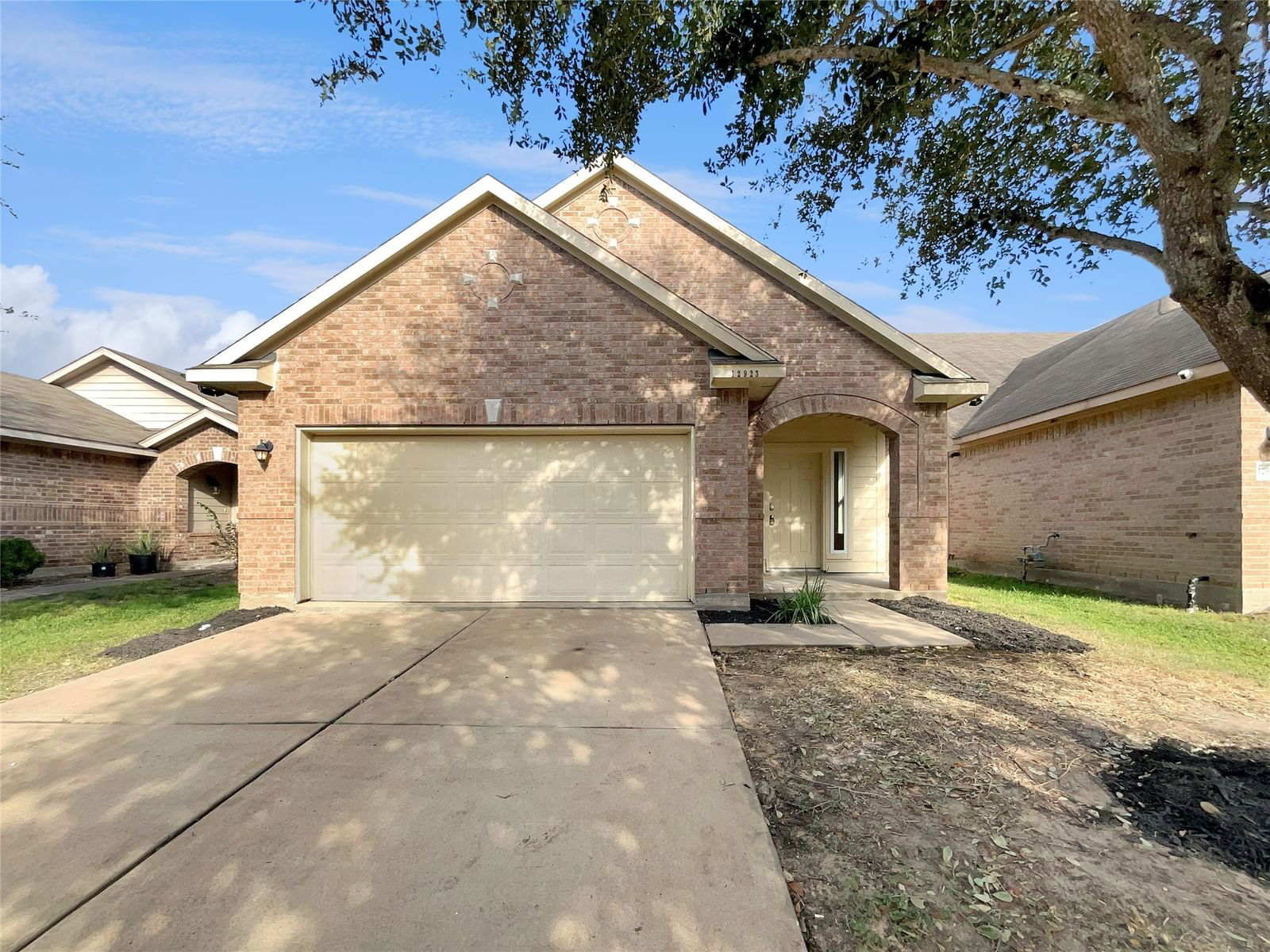 Real estate property located at 12923 Regal Oaks Bend, Harris, Regal Oaks Sec 02, Houston, TX, US