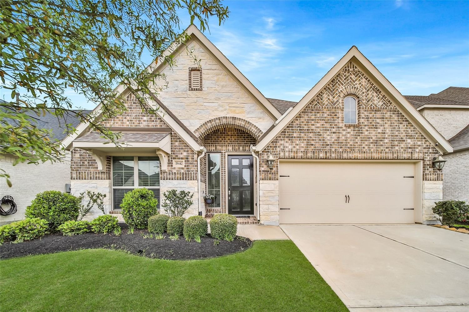 Real estate property located at 19442 Gray Mare, Harris, Amira Sec 1, Tomball, TX, US
