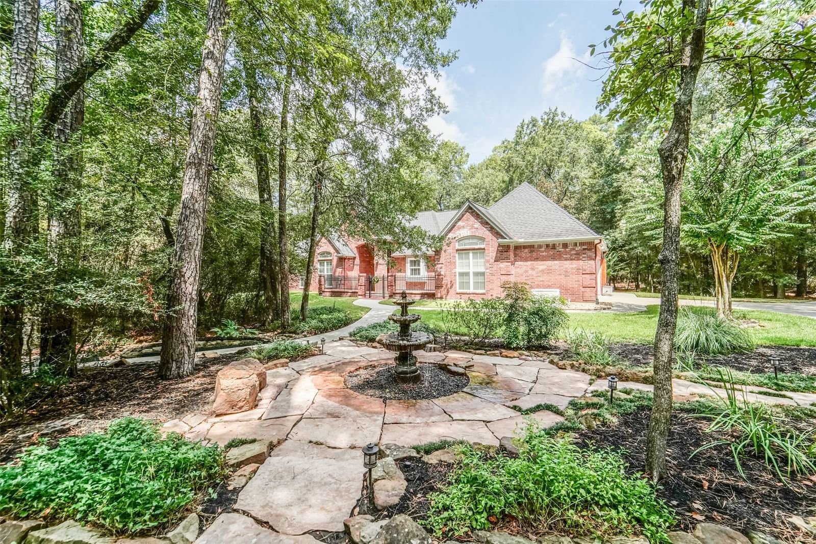 Real estate property located at 10857 Lake Forest, Montgomery, Red Oak Ranch, Conroe, TX, US