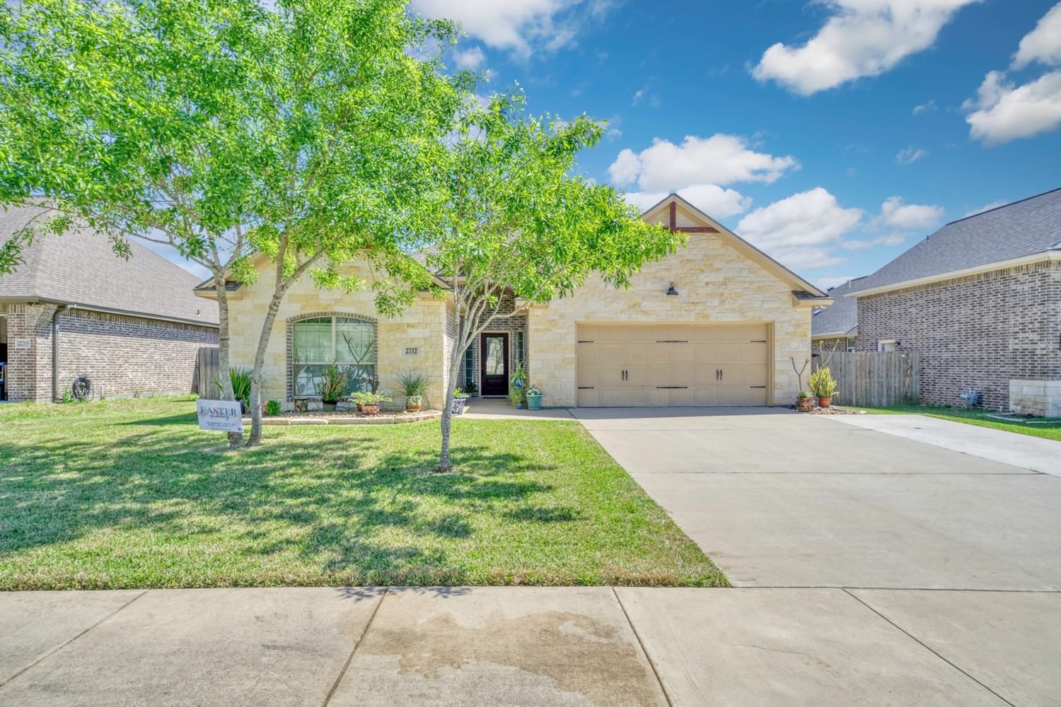 Real estate property located at 2717 Wolveshire, Brazos, Castlegate II Sec 208, College Station, TX, US
