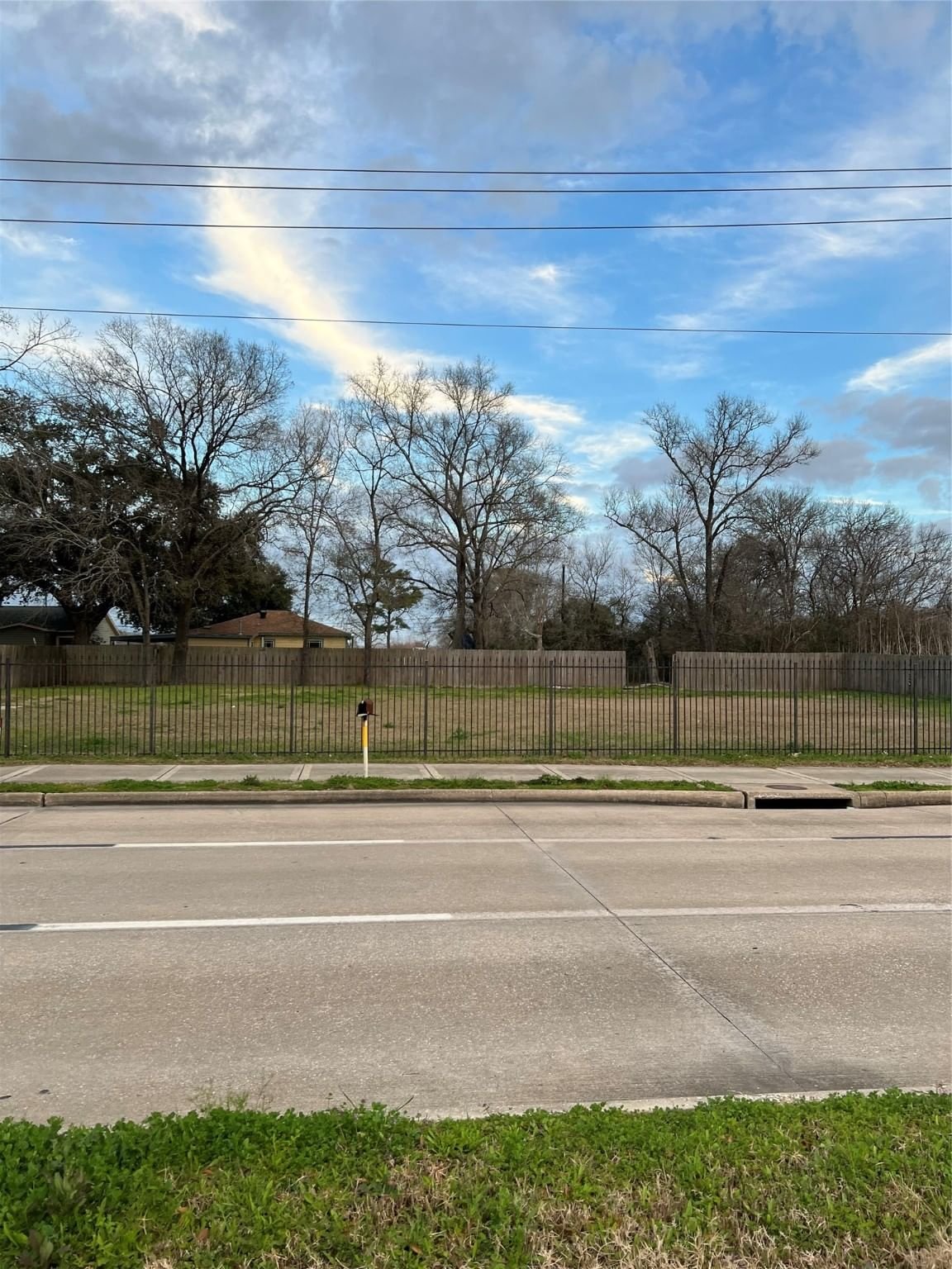 Real estate property located at 302 Highway 146, Harris, Busch Terrace, Baytown, TX, US