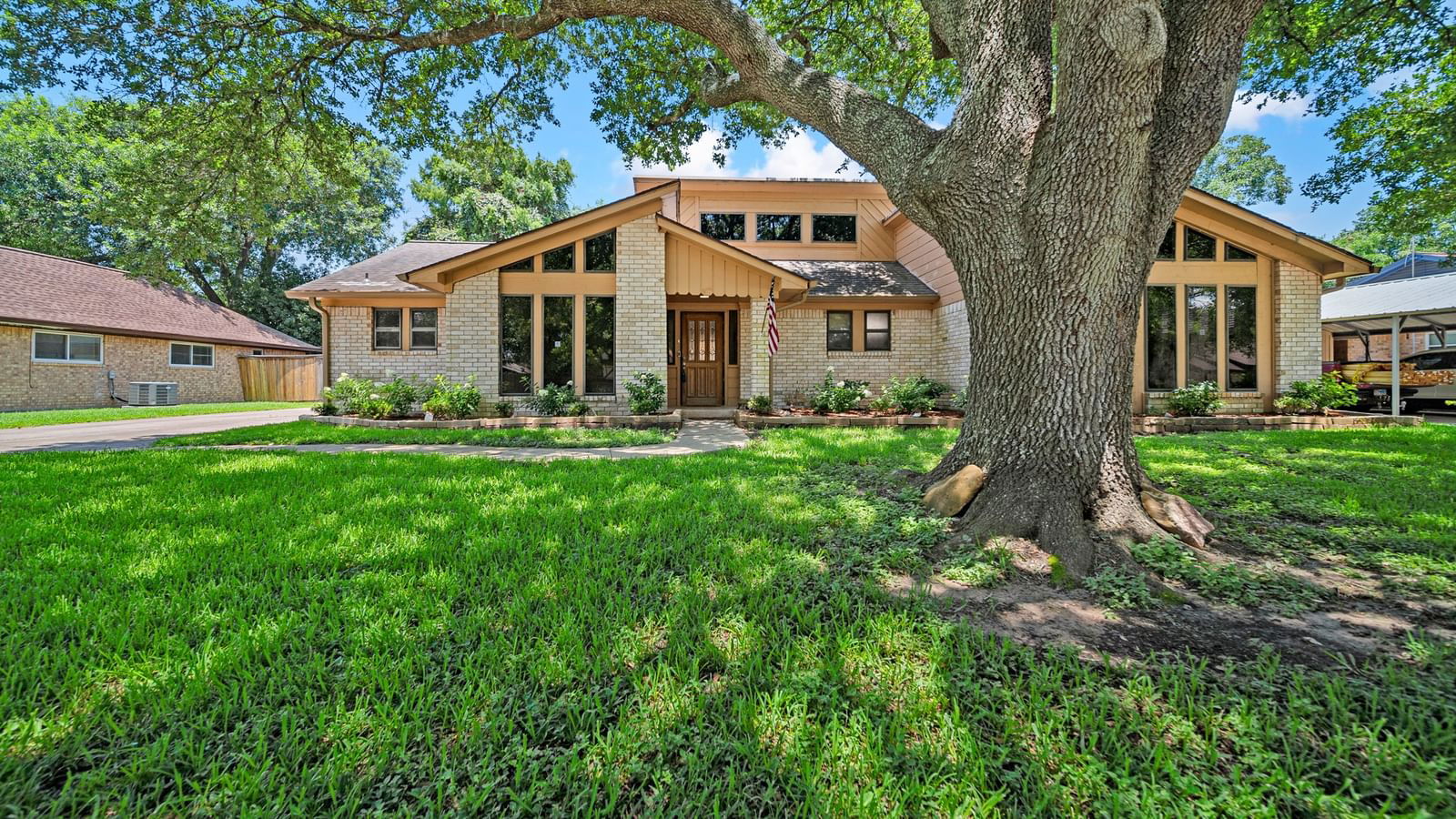 Real estate property located at 2402 Harwell, Brazoria, Brighton Place Alvin, Alvin, TX, US