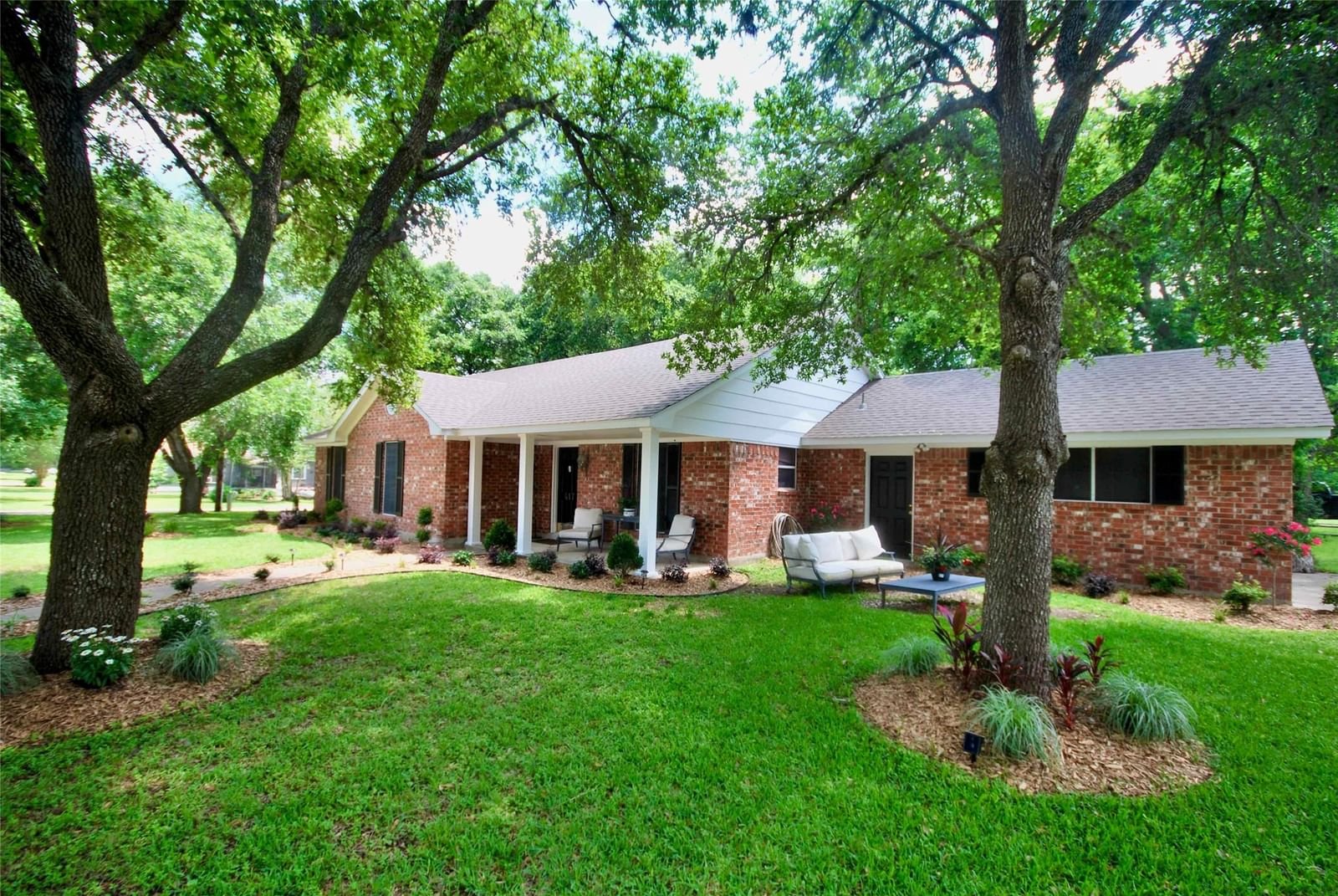 Real estate property located at 417 Faires, Fayette, City Of Flatonia 400, Flatonia, TX, US
