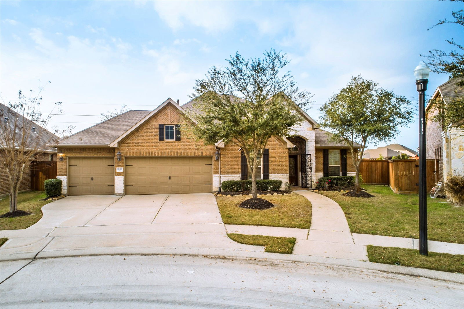 Real estate property located at 17927 Creek Bluff, Harris, Towne Lake, Cypress, TX, US