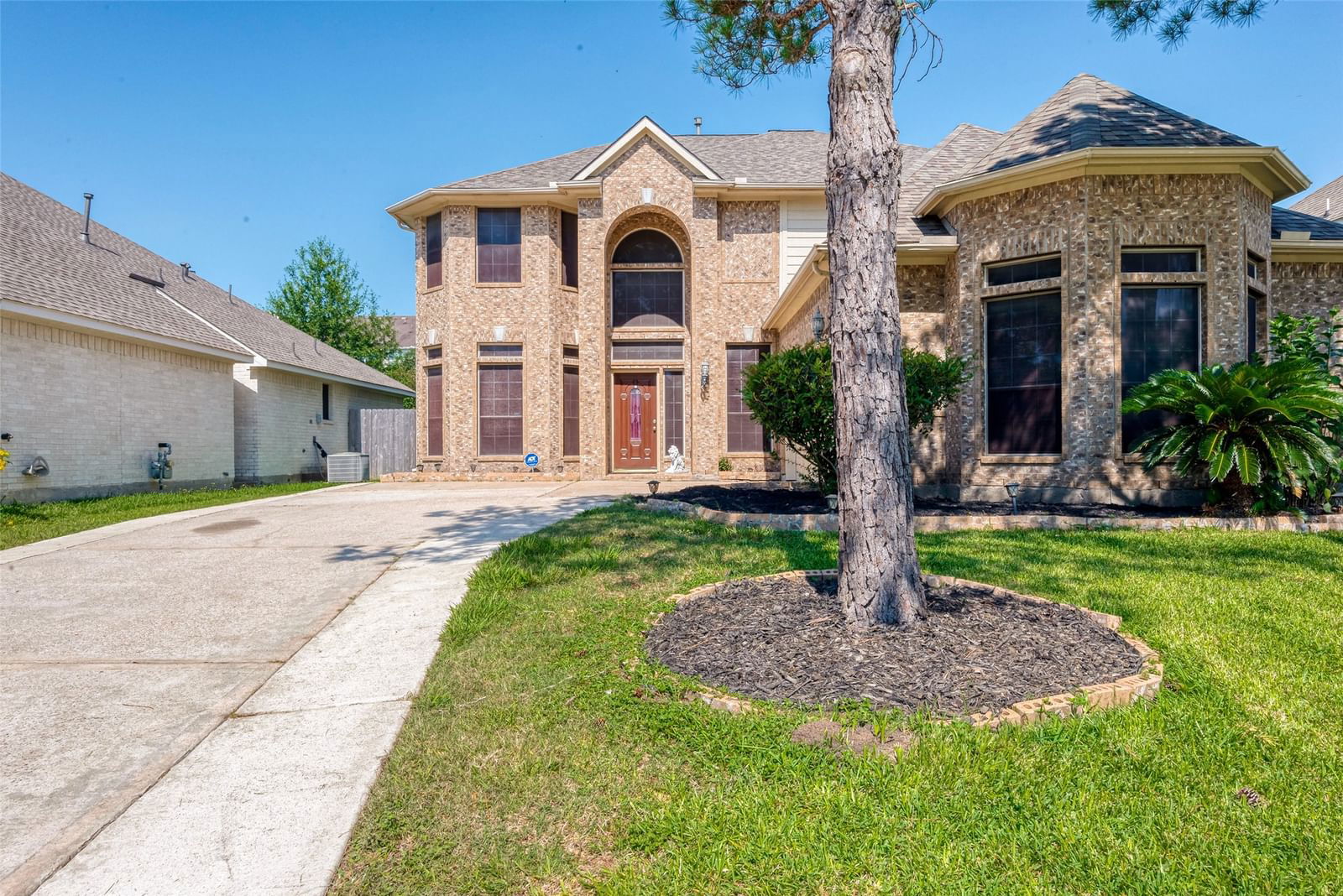 Real estate property located at 406 Colony Lake Estates, Fort Bend, Colony Lake Estates Sec 1, Stafford, TX, US