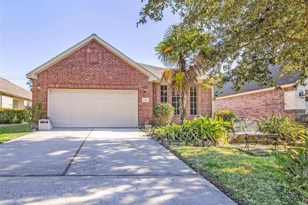 Real estate property located at 2419 Ameno, Harris, Bellavita At Green Tee Sec 3, Pearland, TX, US