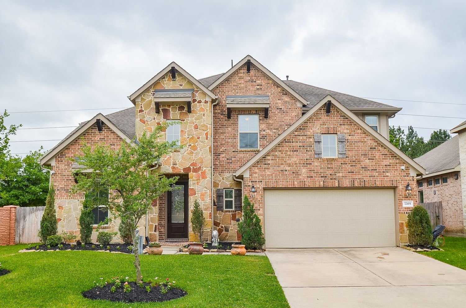 Real estate property located at 7203 Avalon Bend, Harris, Lakes at Avalon Village, Spring, TX, US