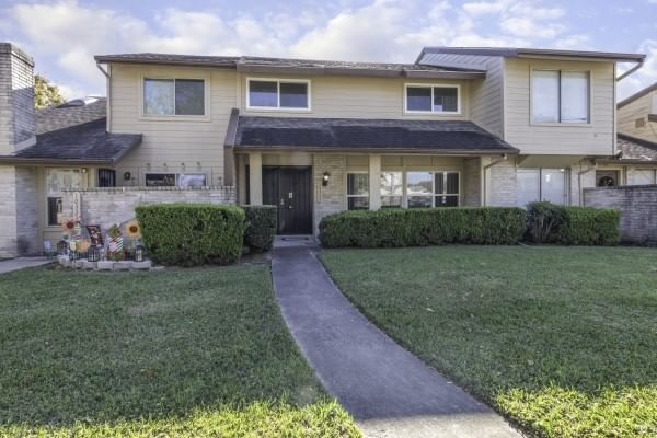 Real estate property located at 10325 Huntington Place #325, Harris, Huntington Village Sec 03 Reserve, Houston, TX, US