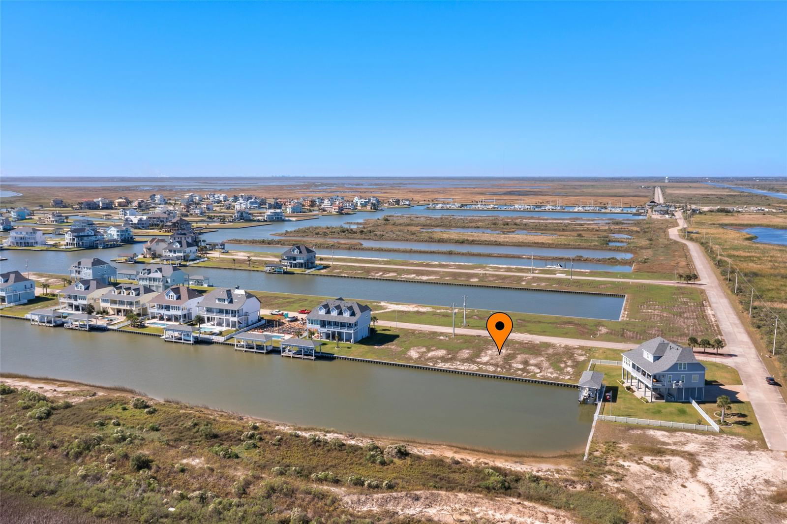 Real estate property located at 5 Hawkeye, Galveston, Harborwalk Sec 6 2007, Hitchcock, TX, US