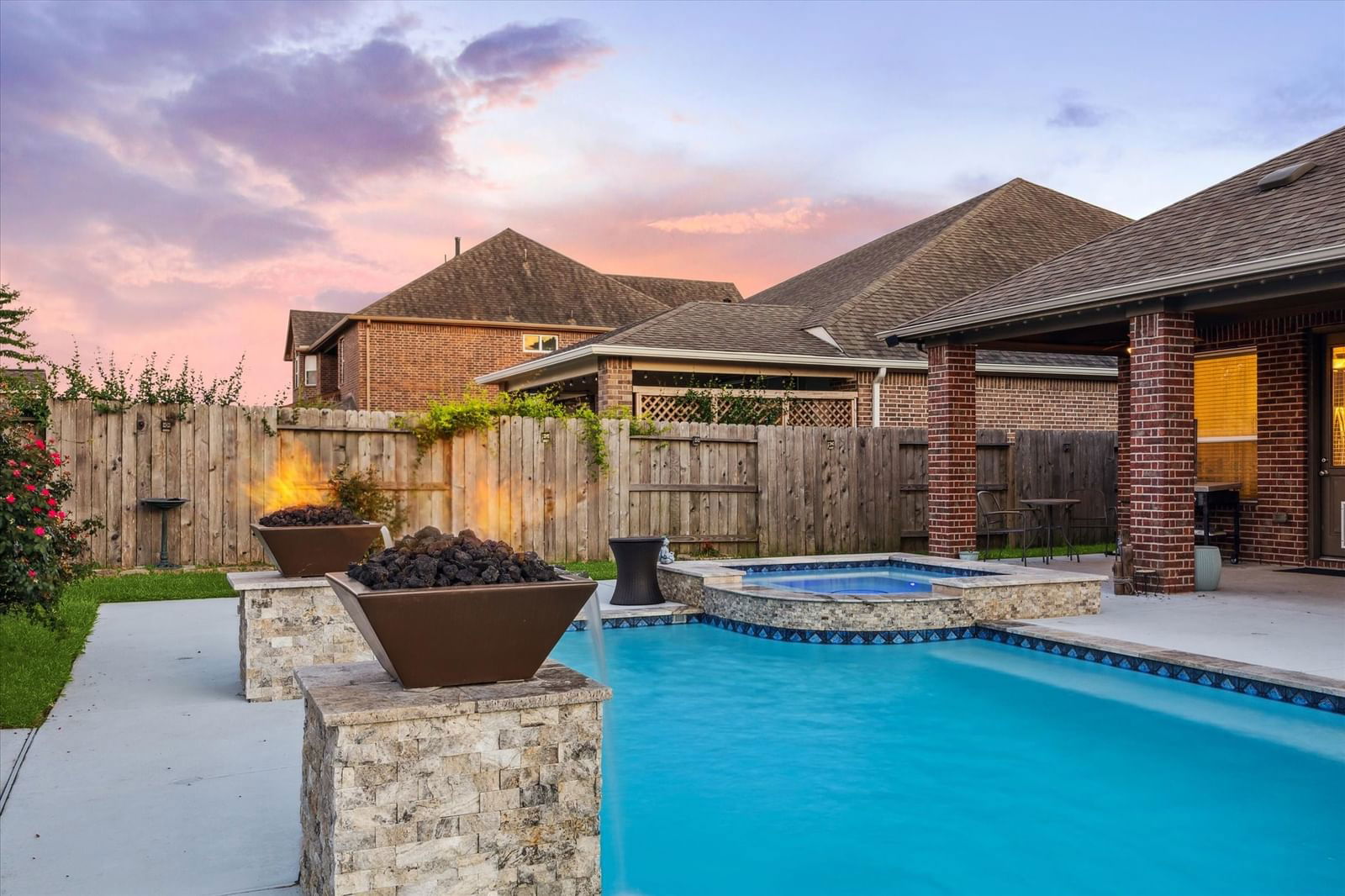 Real estate property located at 2203 Lago Canyon, Harris, Riverstone Ranch/Clear Crk Sec, Pearland, TX, US