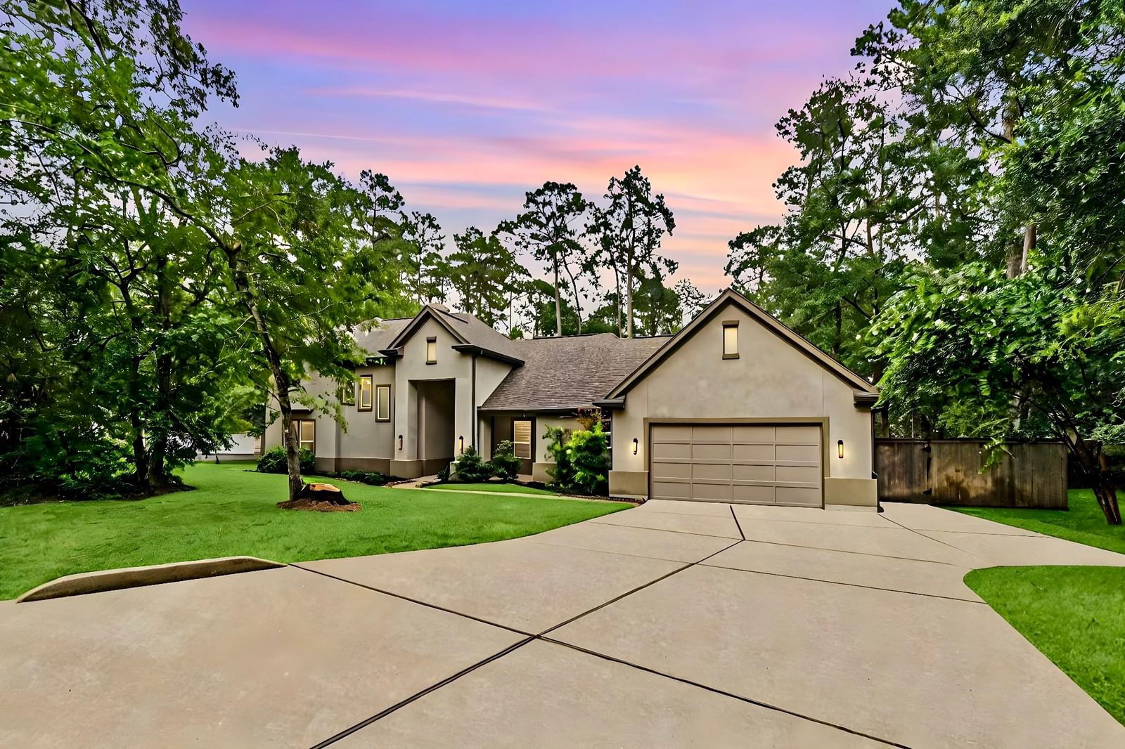 Real estate property located at 2306 Hollowbrook, Montgomery, Carriage Hills 01, Conroe, TX, US