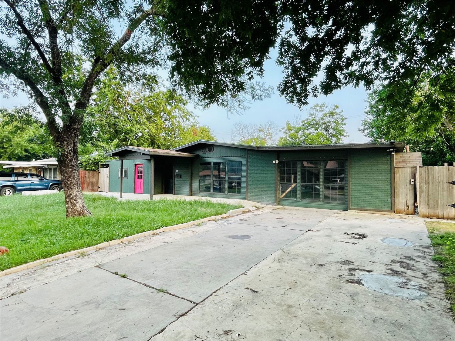 Real estate property located at 310 Brettonwood, Bexar, Wilshire Terrace Bl 11011, San Antonio, TX, US