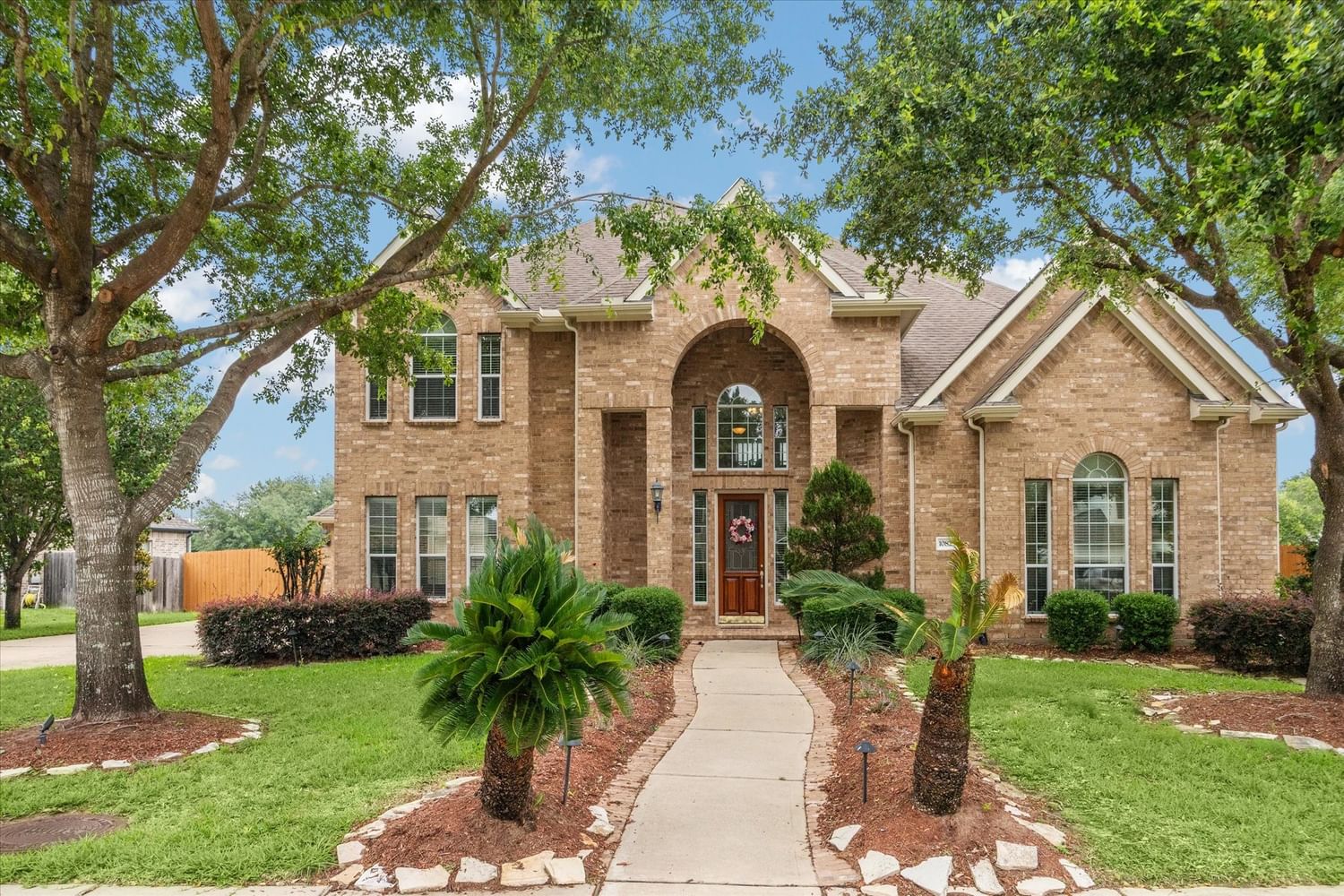 Real estate property located at 10823 Roller Mill, Fort Bend, Woodbridge Estates, Sugar Land, TX, US