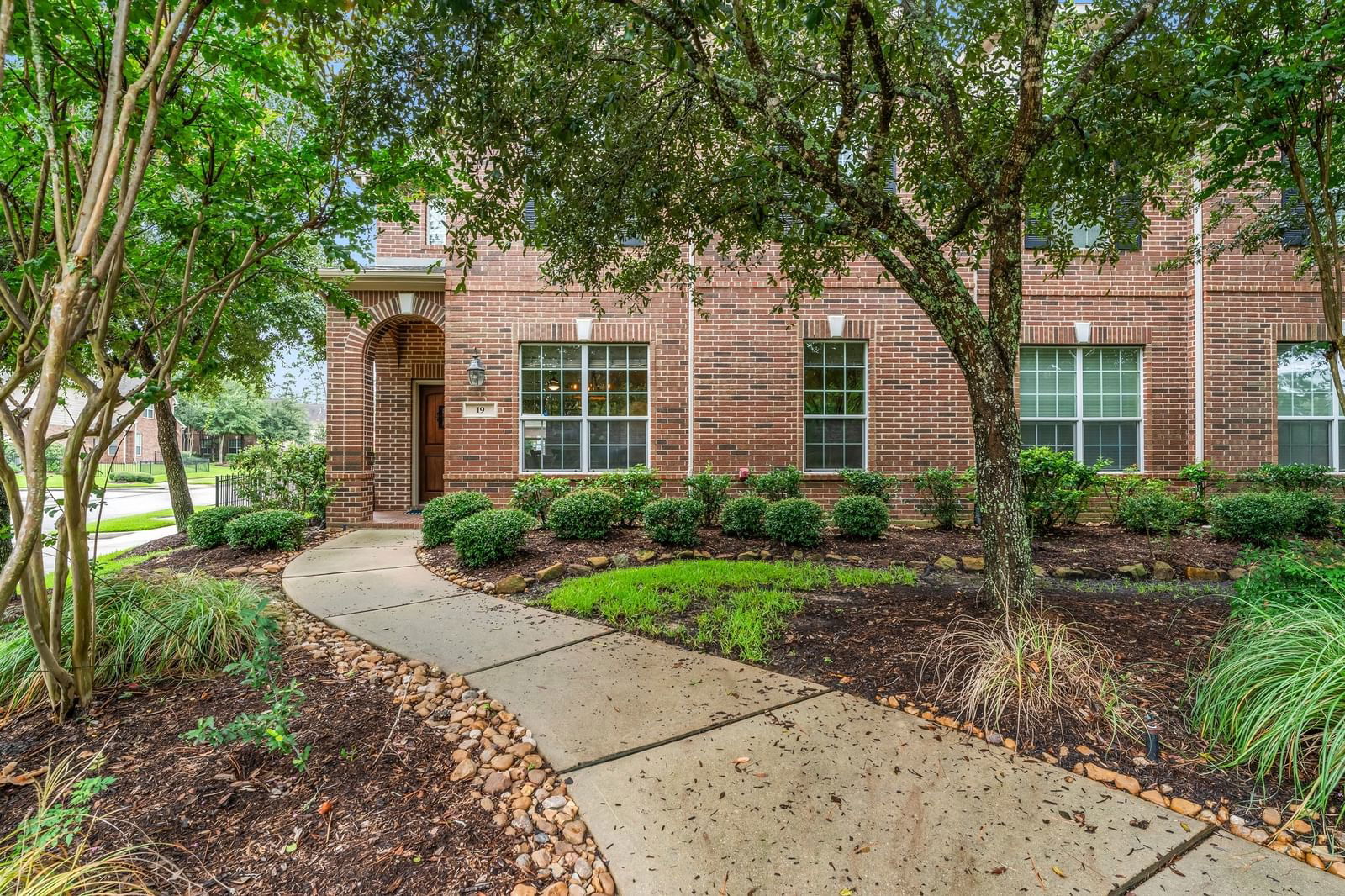 Real estate property located at 19 Bettina, Montgomery, Wdlnds Village Sterling Ridge, The Woodlands, TX, US