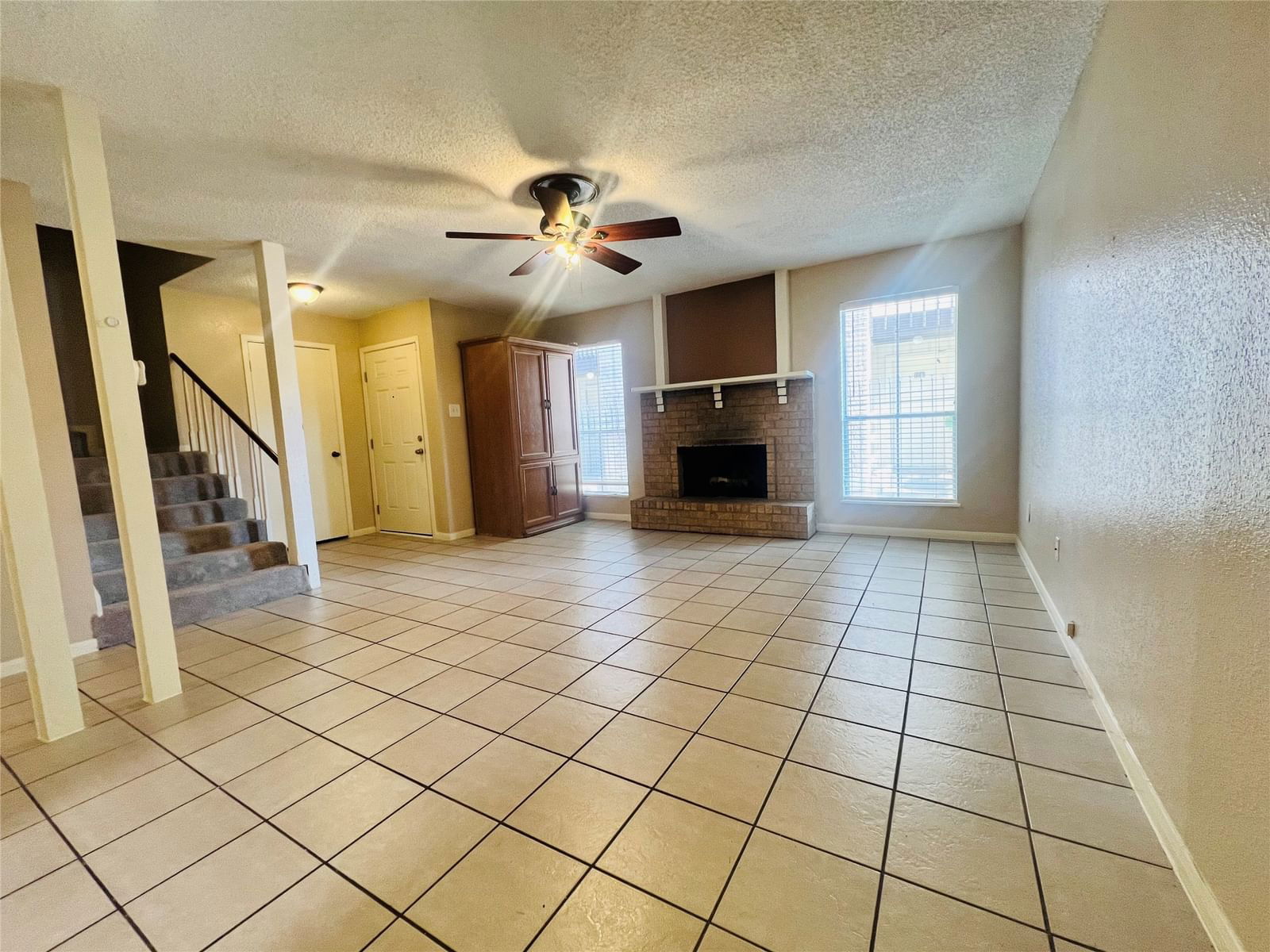 Real estate property located at 1516 Bay Area U6, Harris, Baywind Condo Sec 01, Houston, TX, US