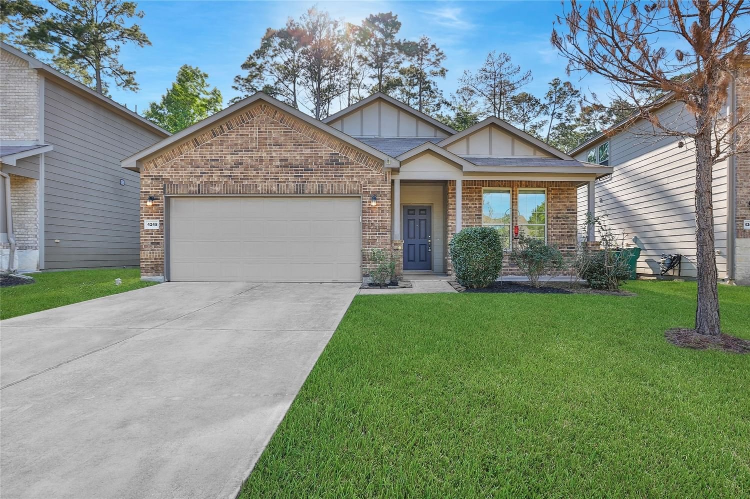 Real estate property located at 4248 Roaring Timber, Montgomery, The Woods Of Conroe, Conroe, TX, US