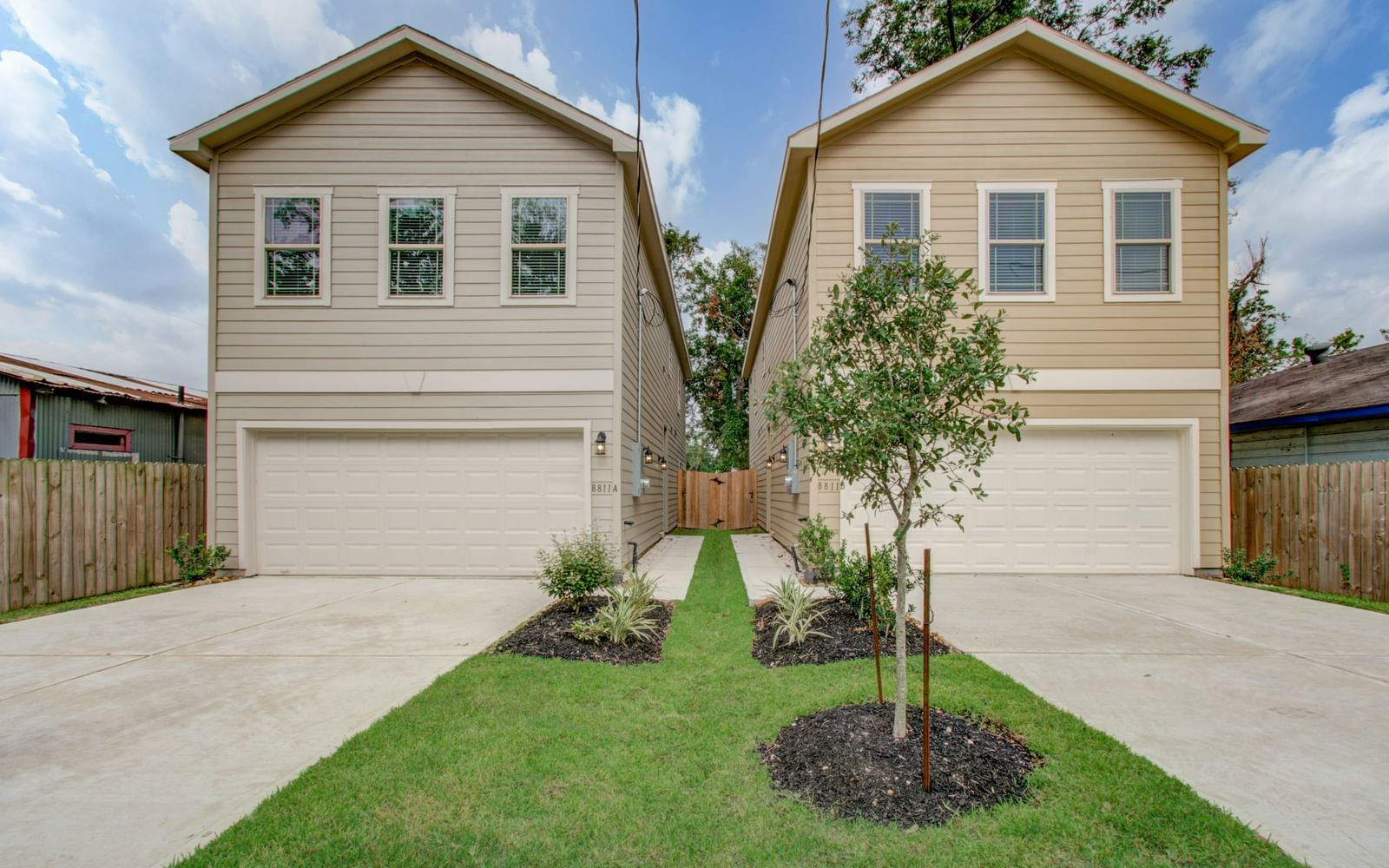 Real estate property located at 8811 Prairie View A, Harris, AT PRAIRIEVIEW, Houston, TX, US