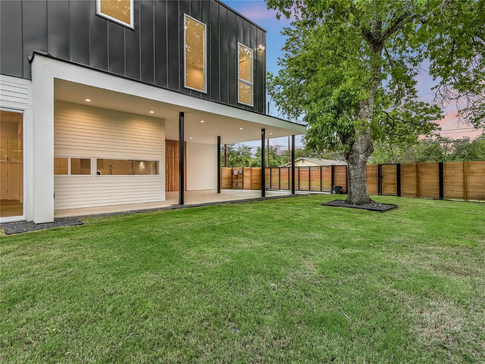 Real estate property located at 5507 Manor B, Travis, Austin, TX, US